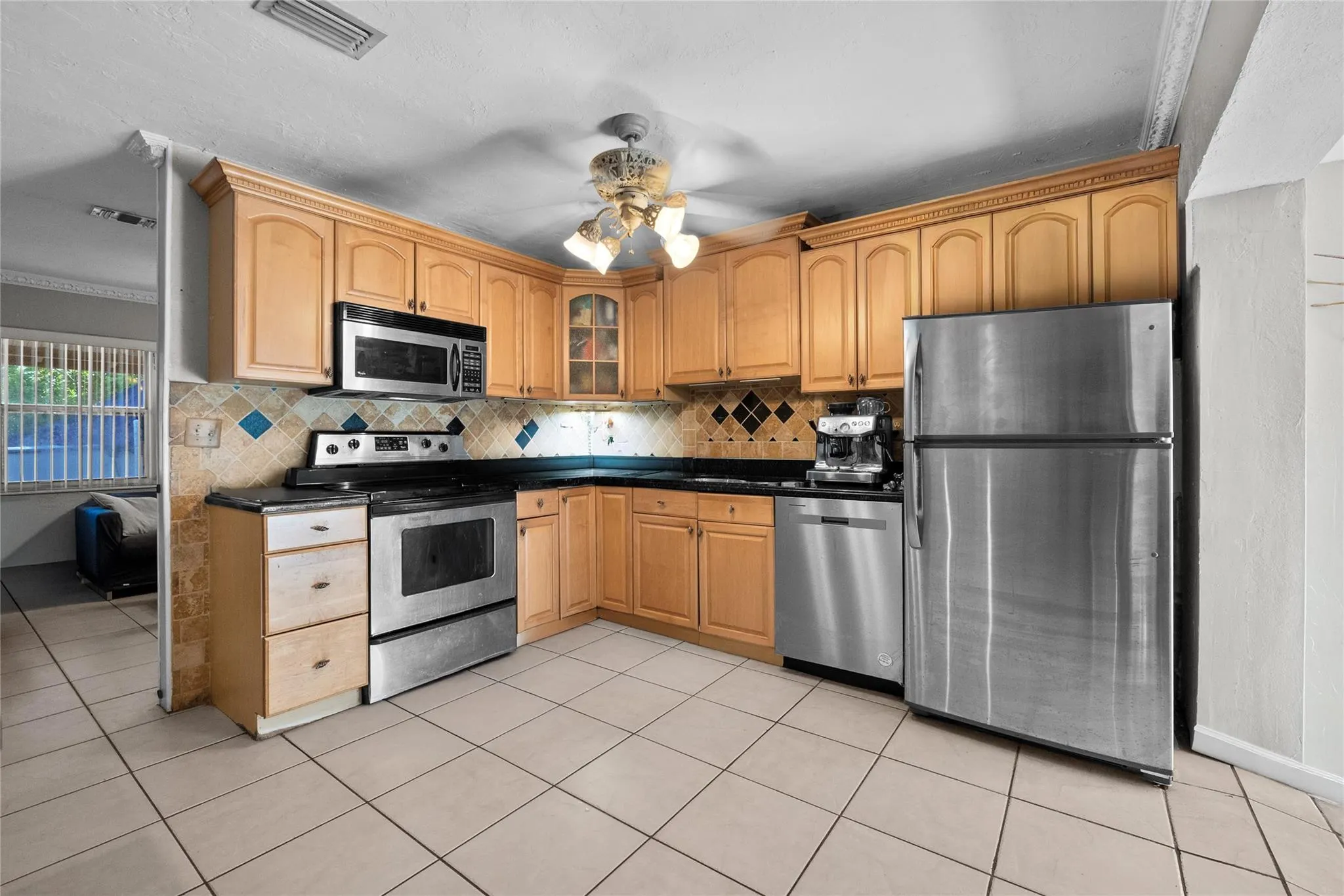 2481 NE 15th Ave