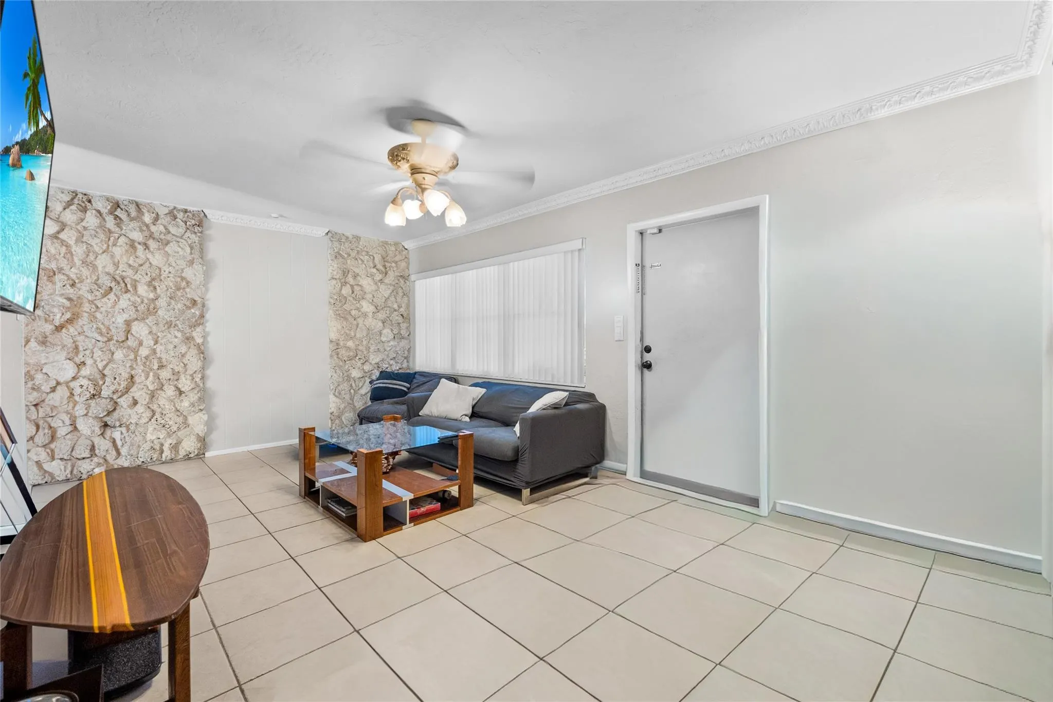 2481 NE 15th Ave