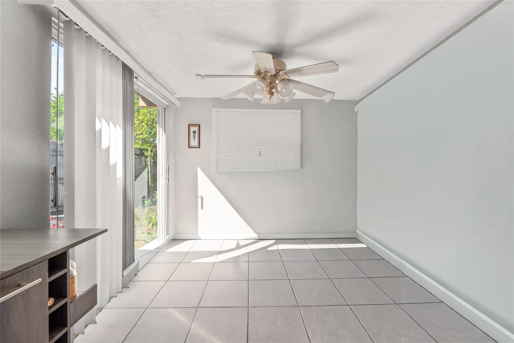 2481 NE 15th Ave
