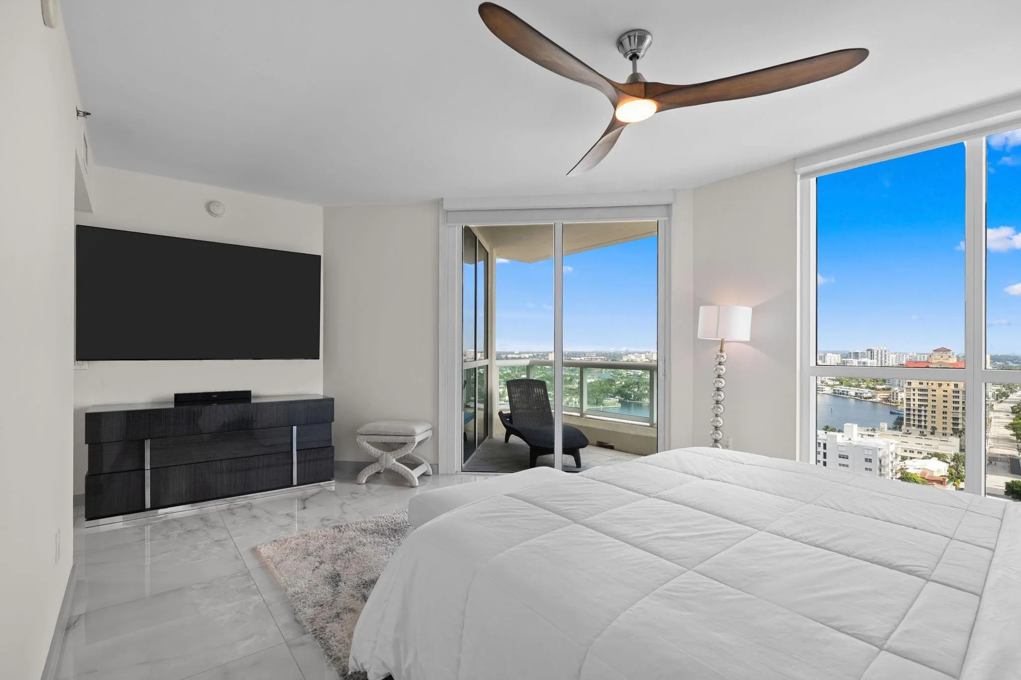101 S Fort Lauderdale Beach Blvd, #2106