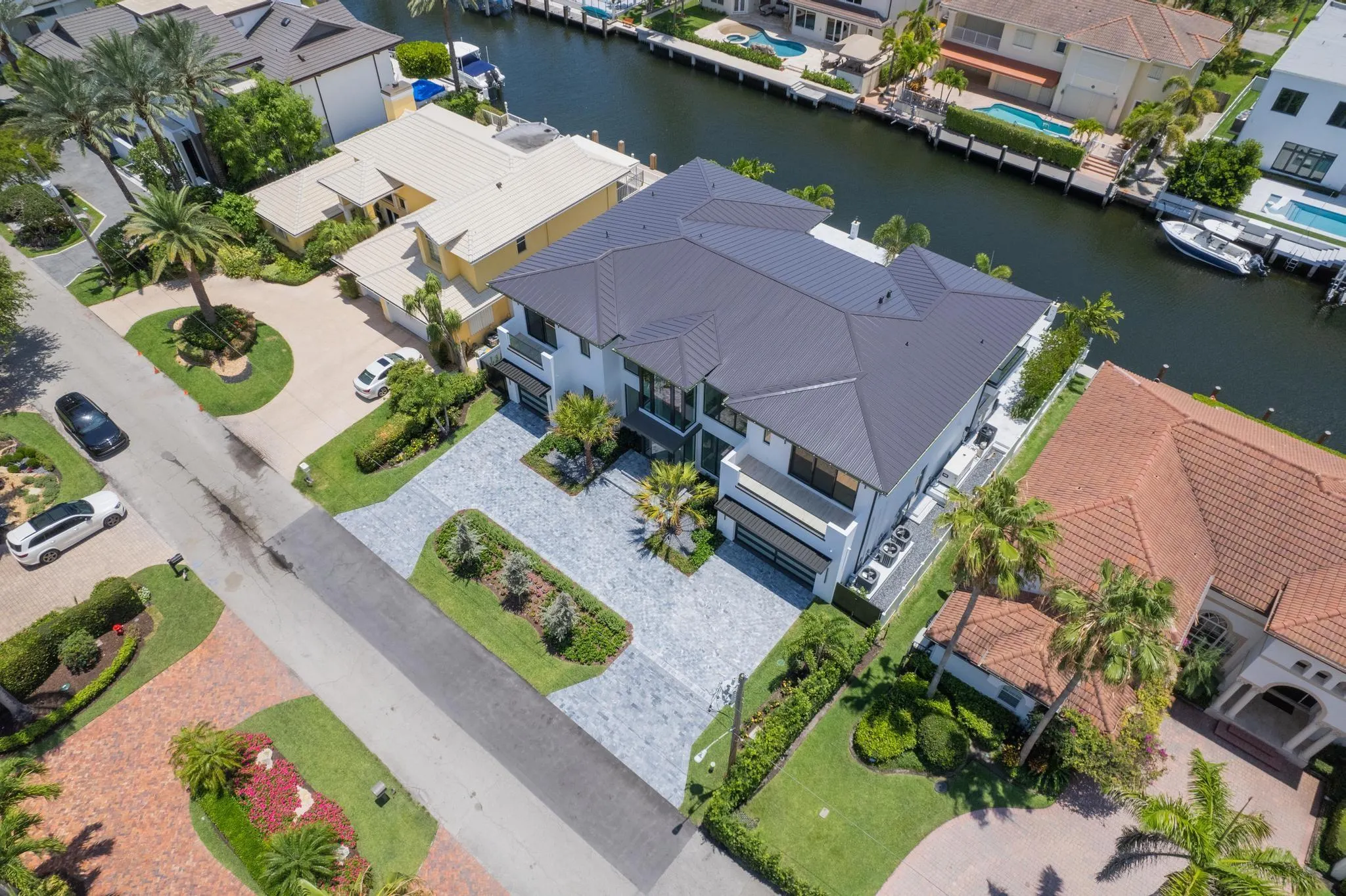 948 Banyan Drive