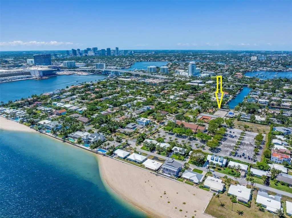2512 Barbara Dr