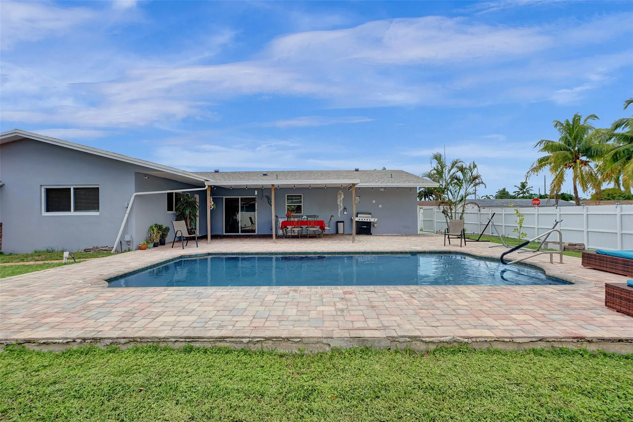 621 NW 97th Ter