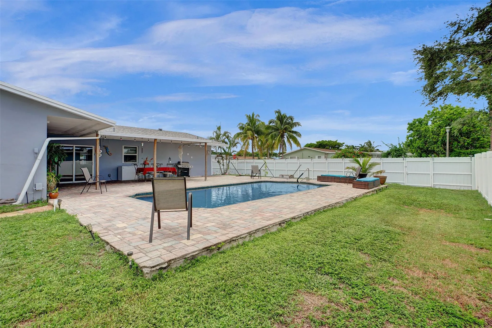 621 NW 97th Ter