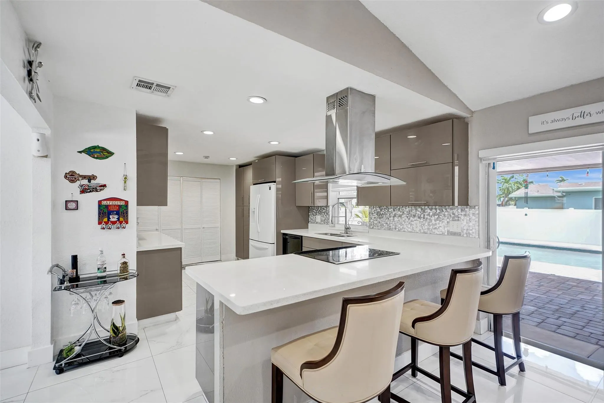 621 NW 97th Ter