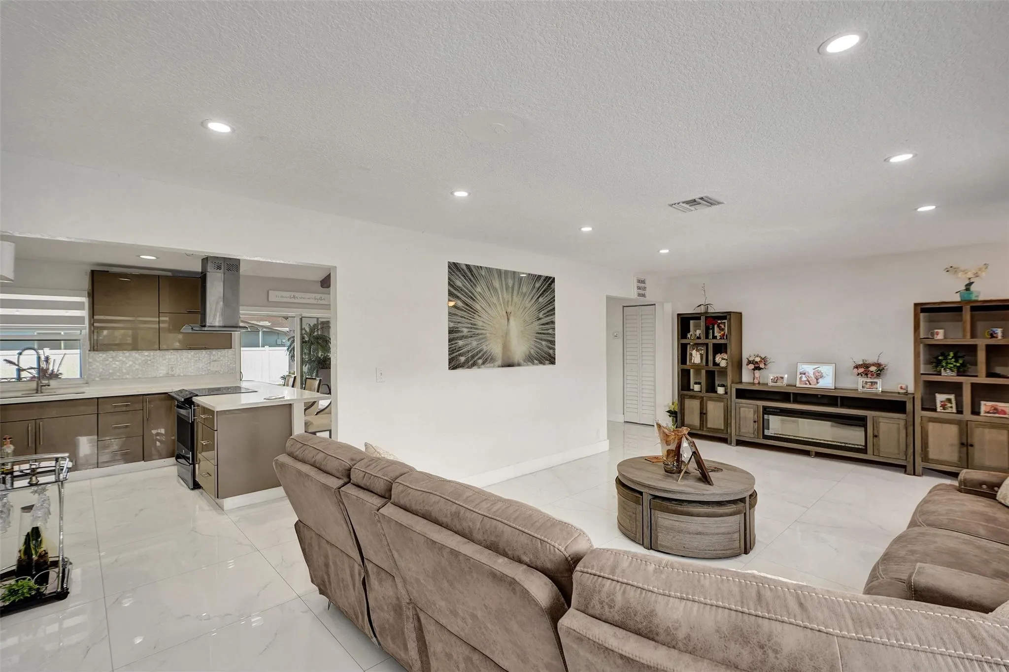 621 NW 97th Ter