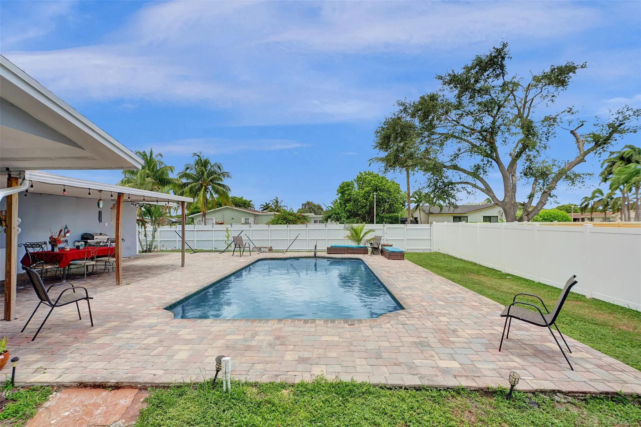 621 NW 97th Ter