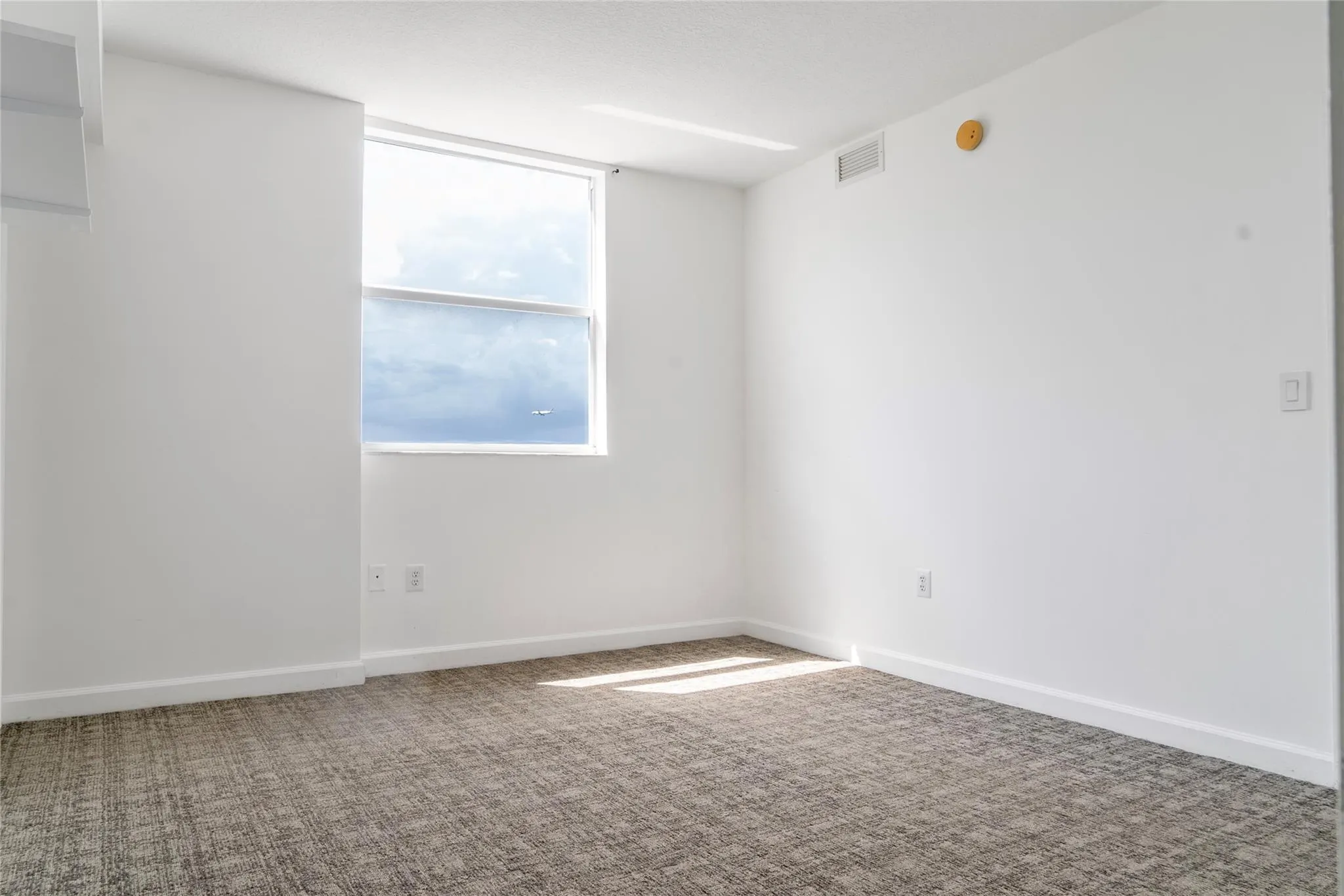 1 Glen Royal Pkwy, #809