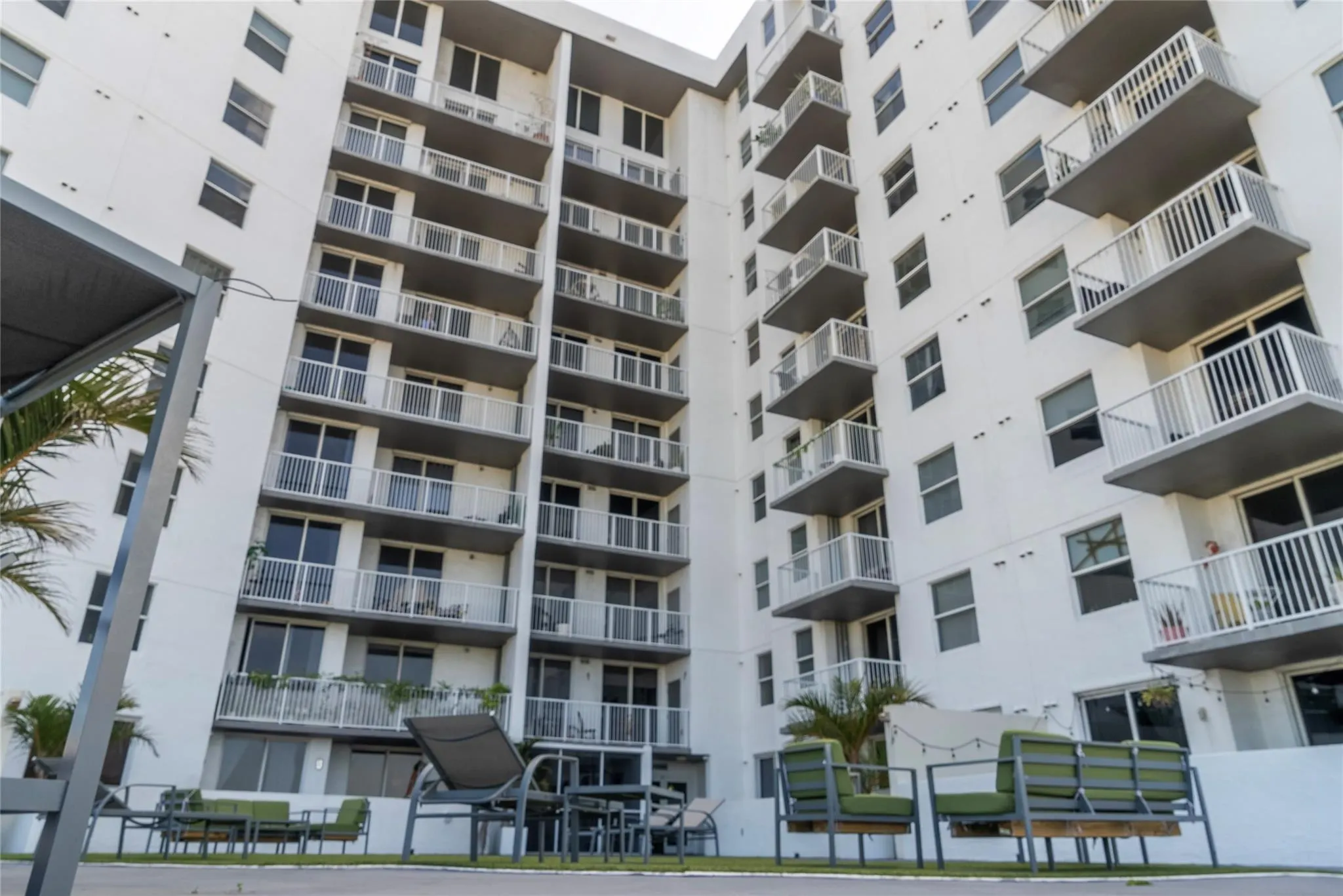 1 Glen Royal Pkwy, #809