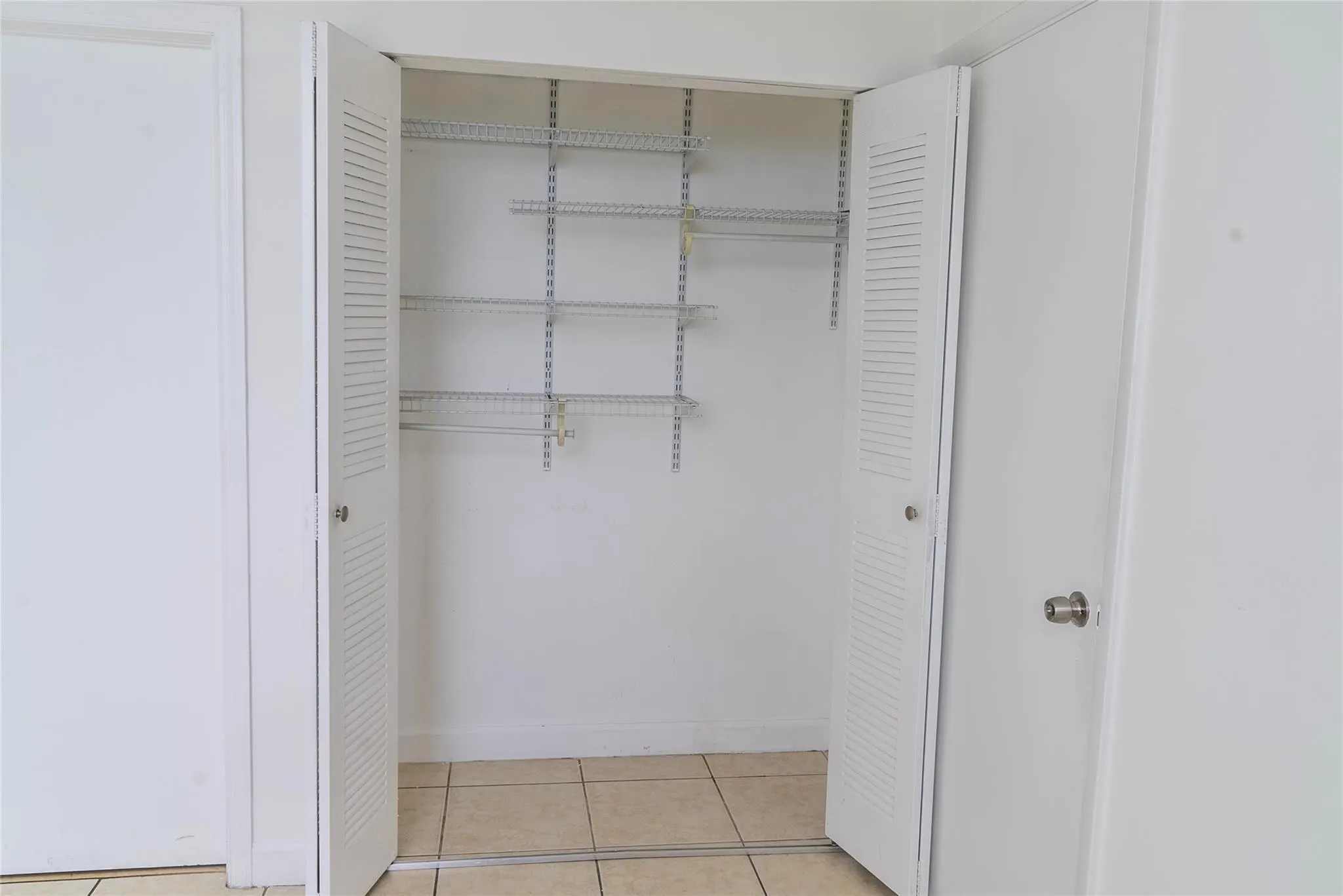 1 Glen Royal Pkwy, #809