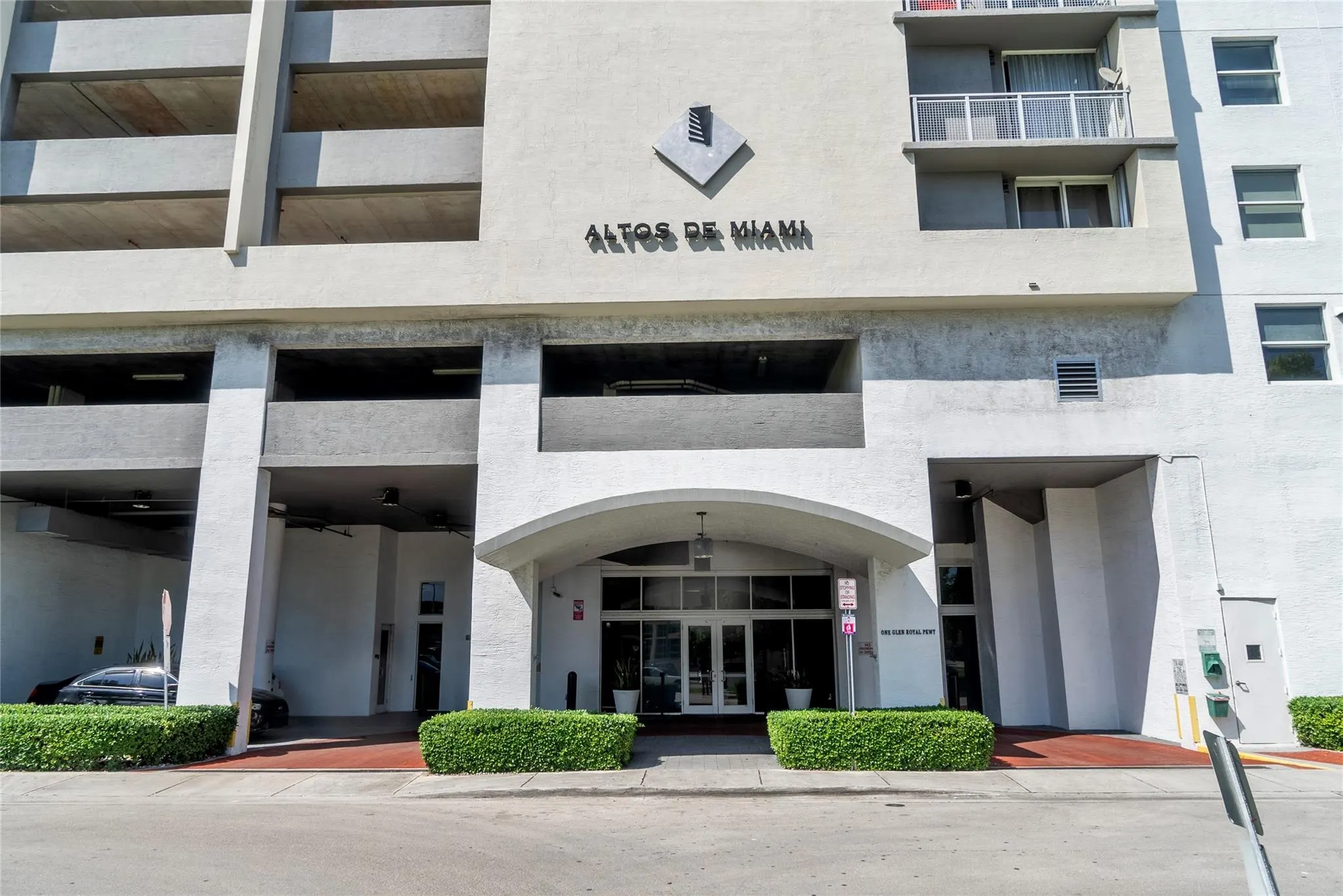1 Glen Royal Pkwy, #809