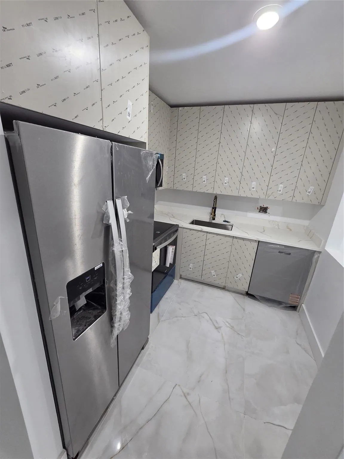 251 S Cypress Rd, #101