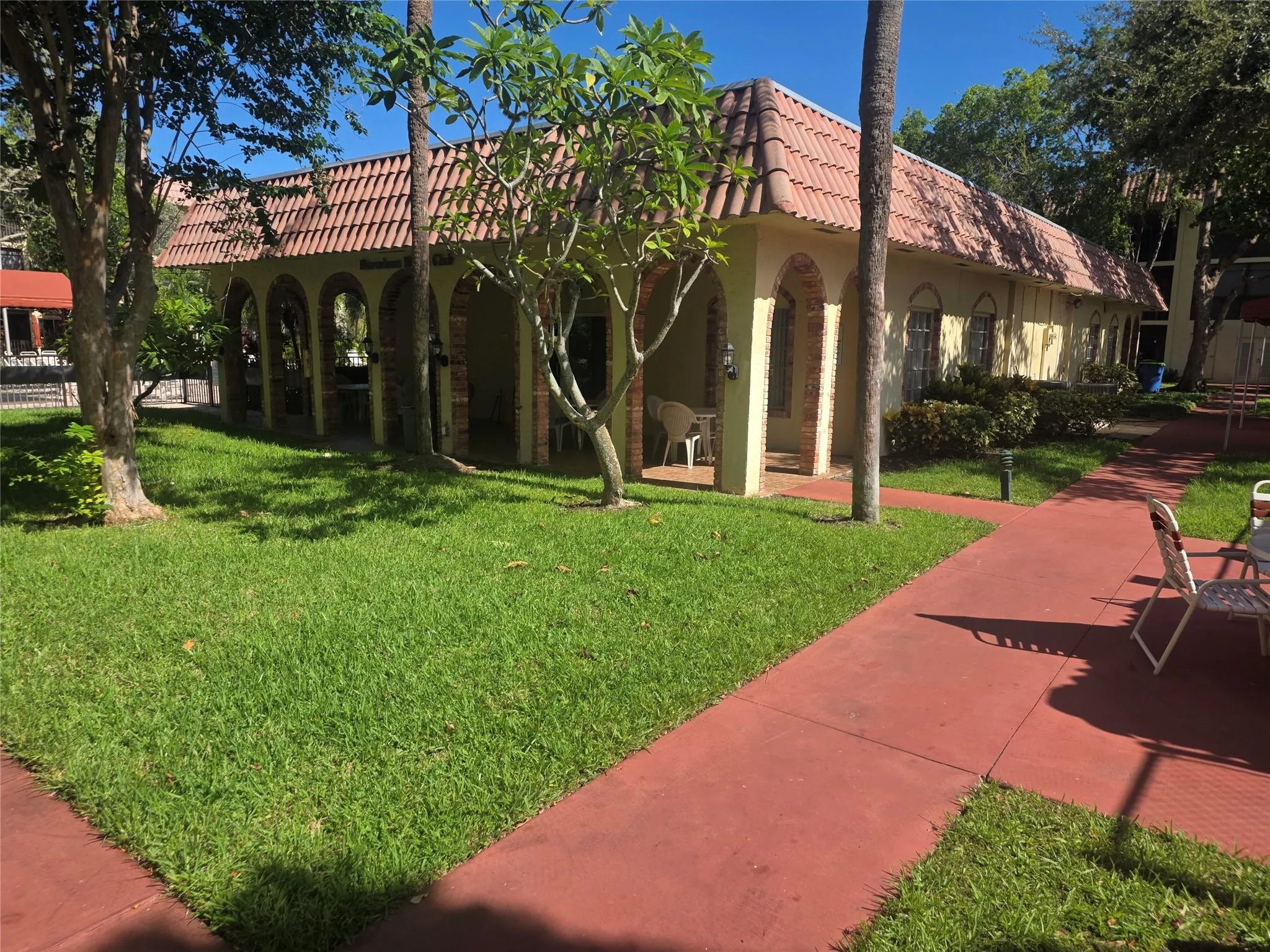 251 S Cypress Rd, #101