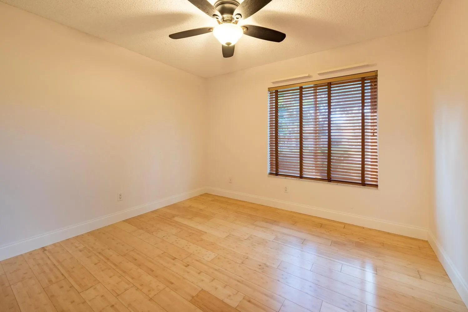 1400 NW 101st Ter