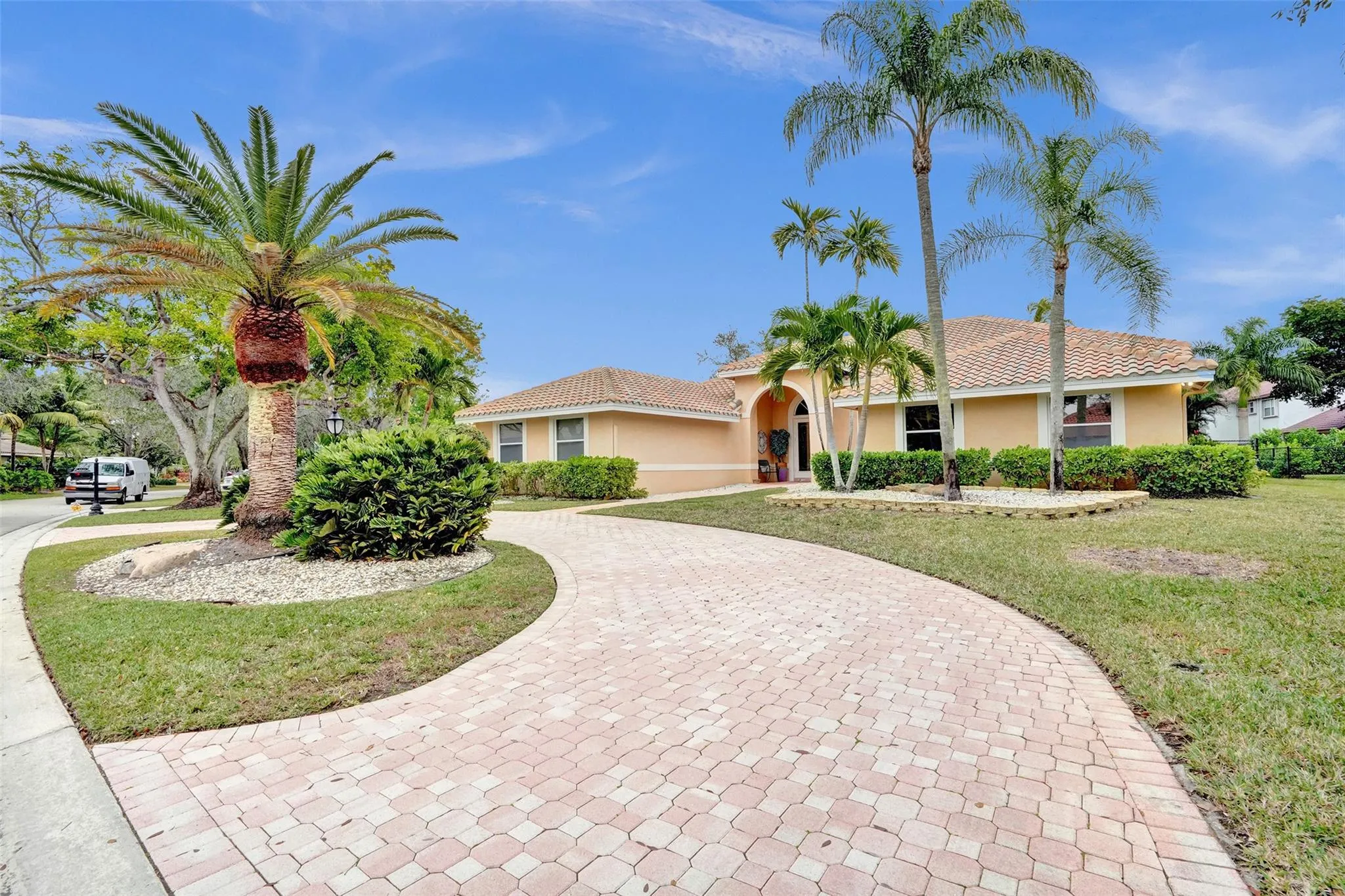 5920 NW 100th Way