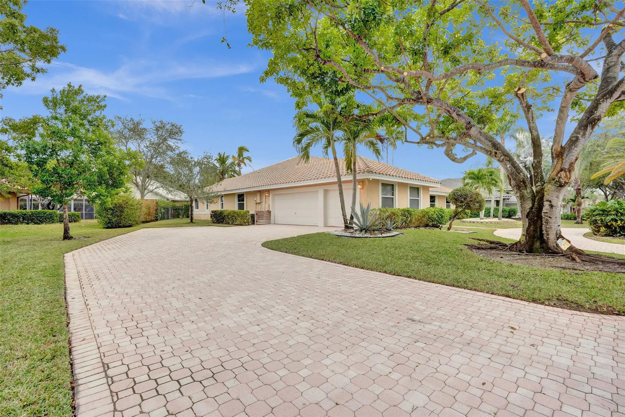 5920 NW 100th Way