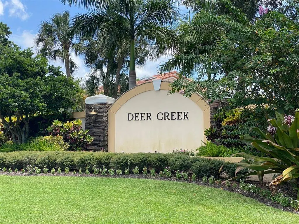 2754 Deer Creek Kelly Brooke Ln