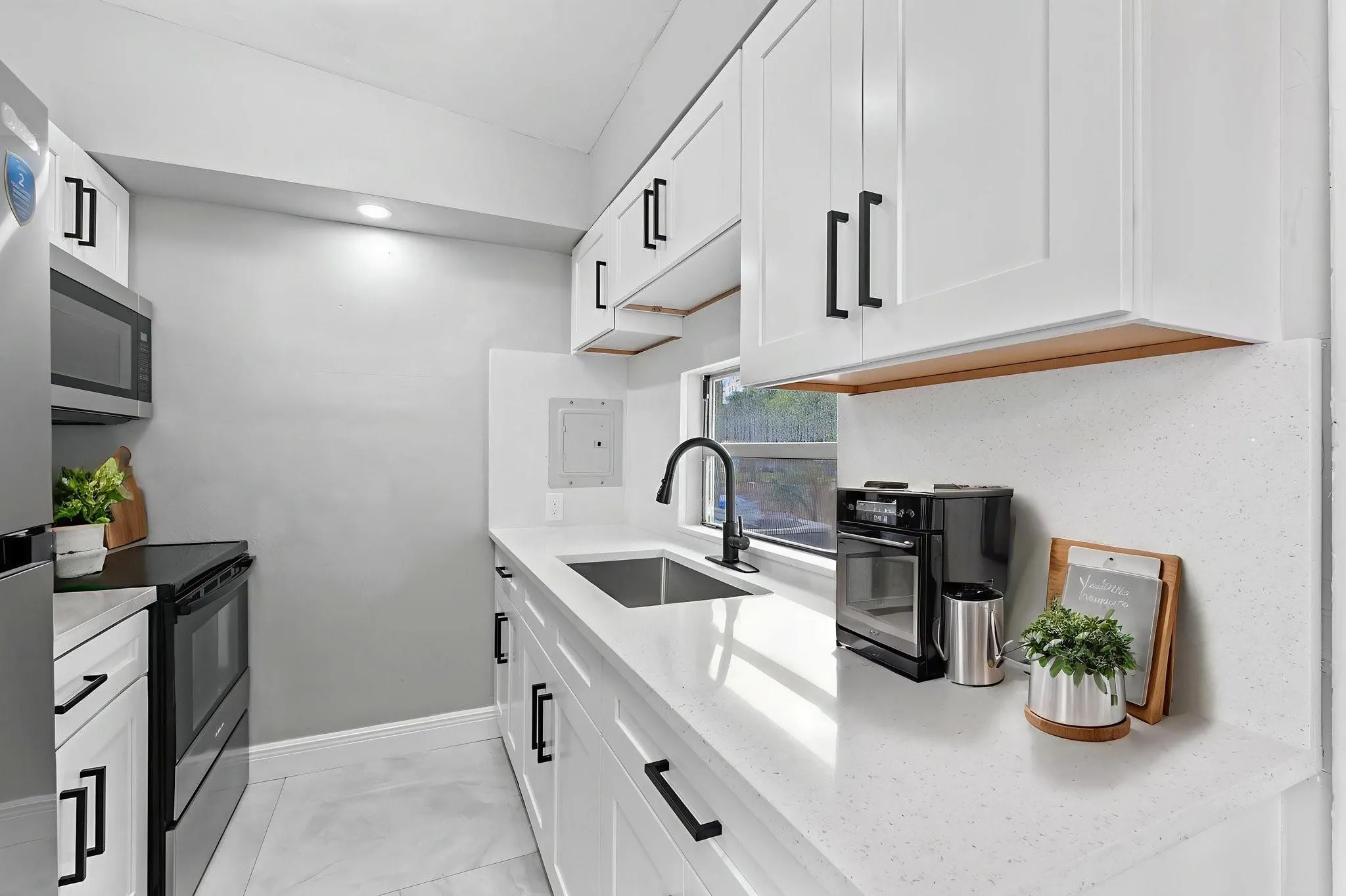 155 NW 29th Ave