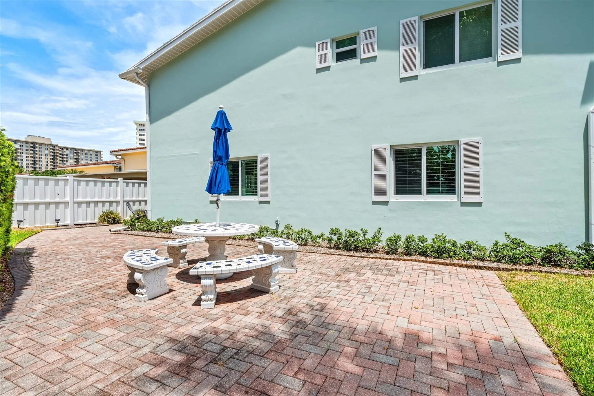 5400 N Ocean Blvd, #1