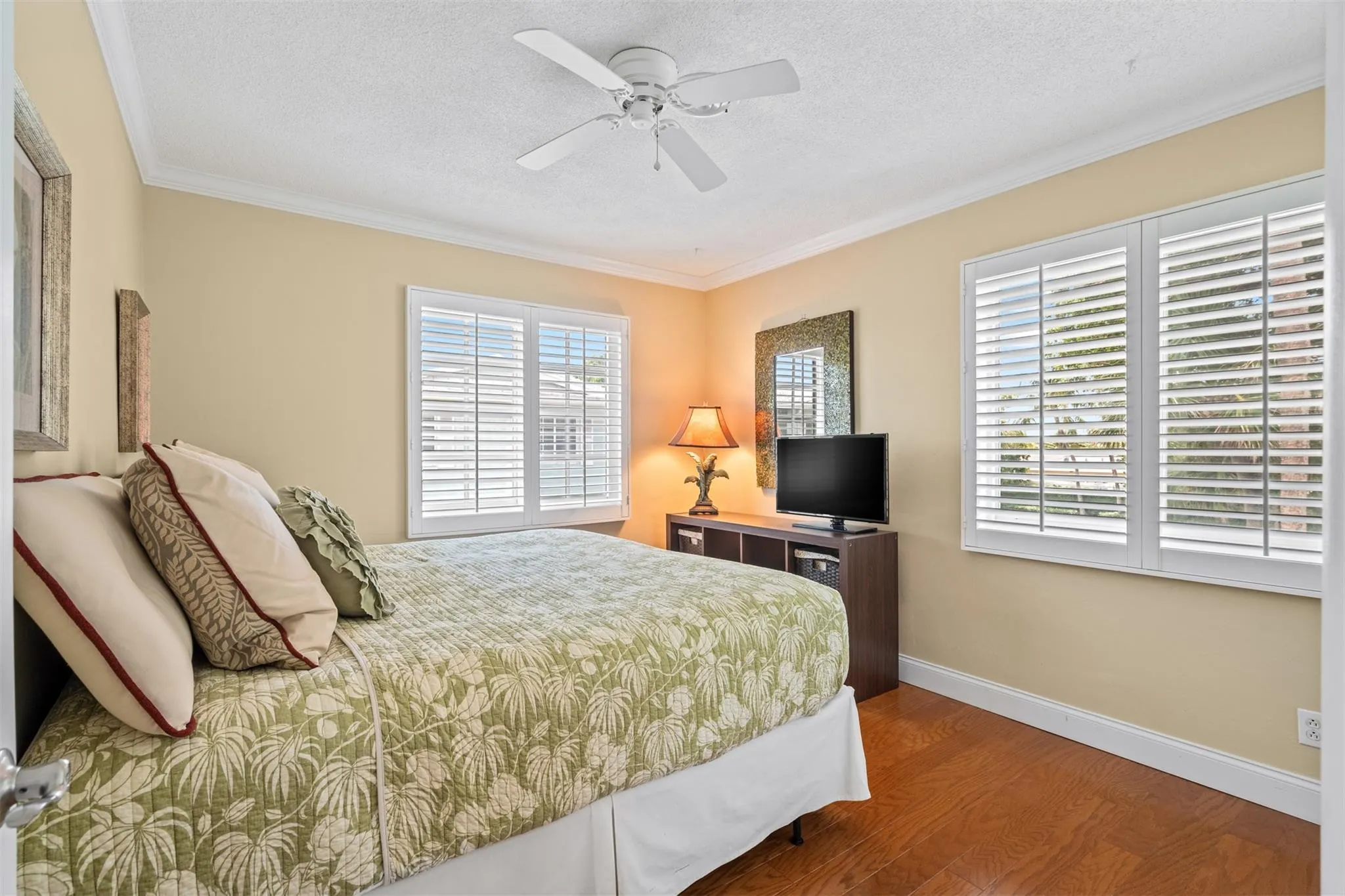 5400 N Ocean Blvd, #1