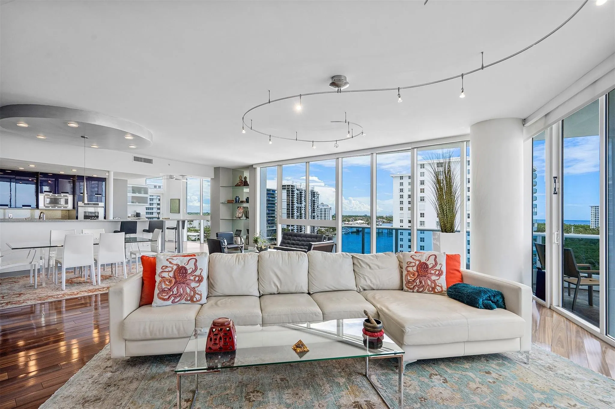 715 Bayshore Dr, #1004