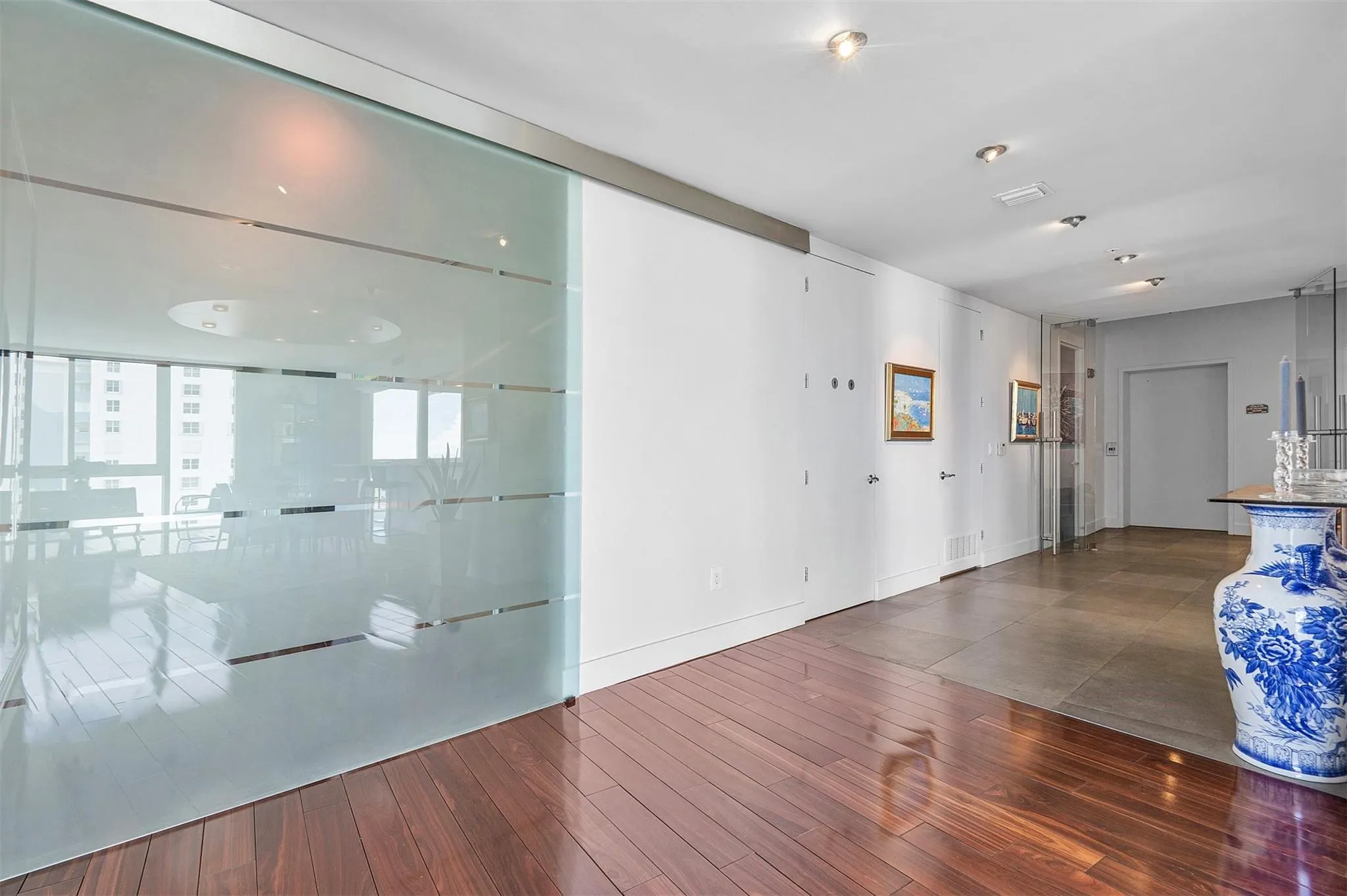 715 Bayshore Dr, #1004