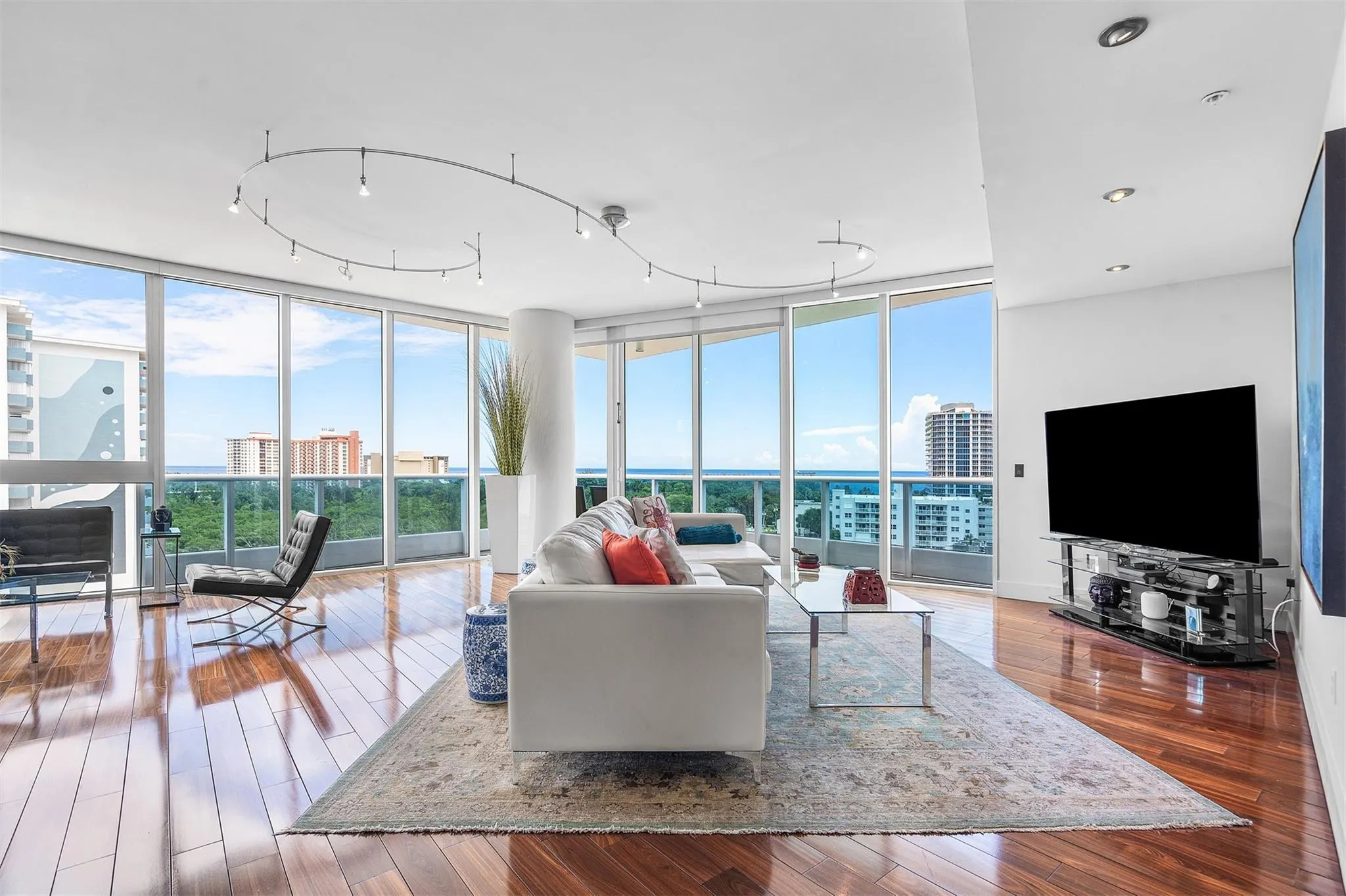 715 Bayshore Dr, #1004