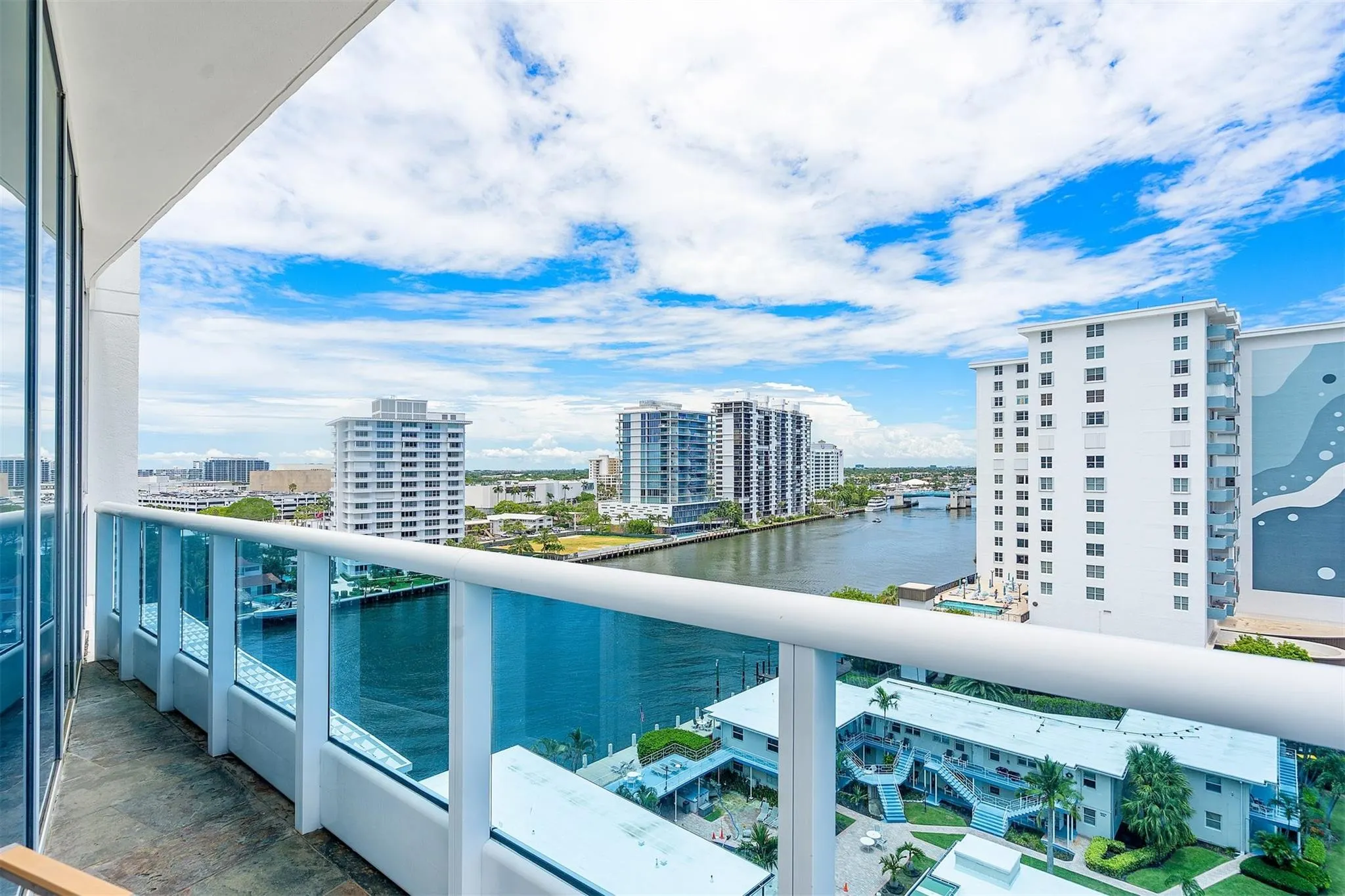 715 Bayshore Dr, #1004