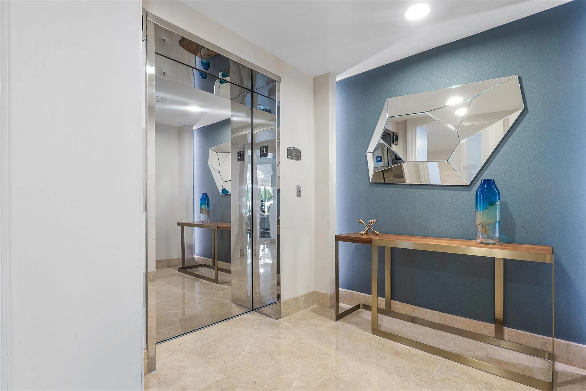 715 Bayshore Dr, #1004