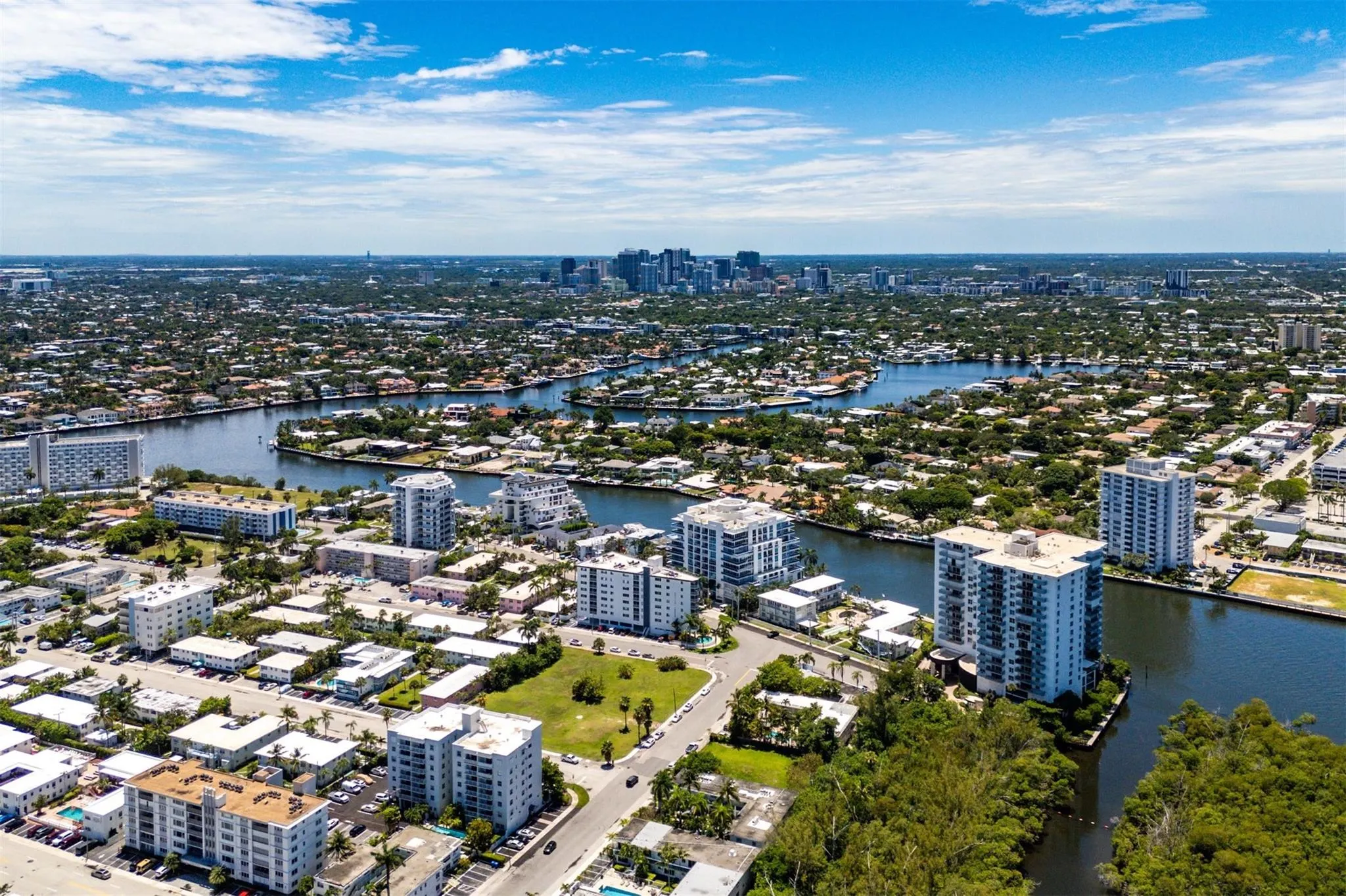 715 Bayshore Dr, #1004
