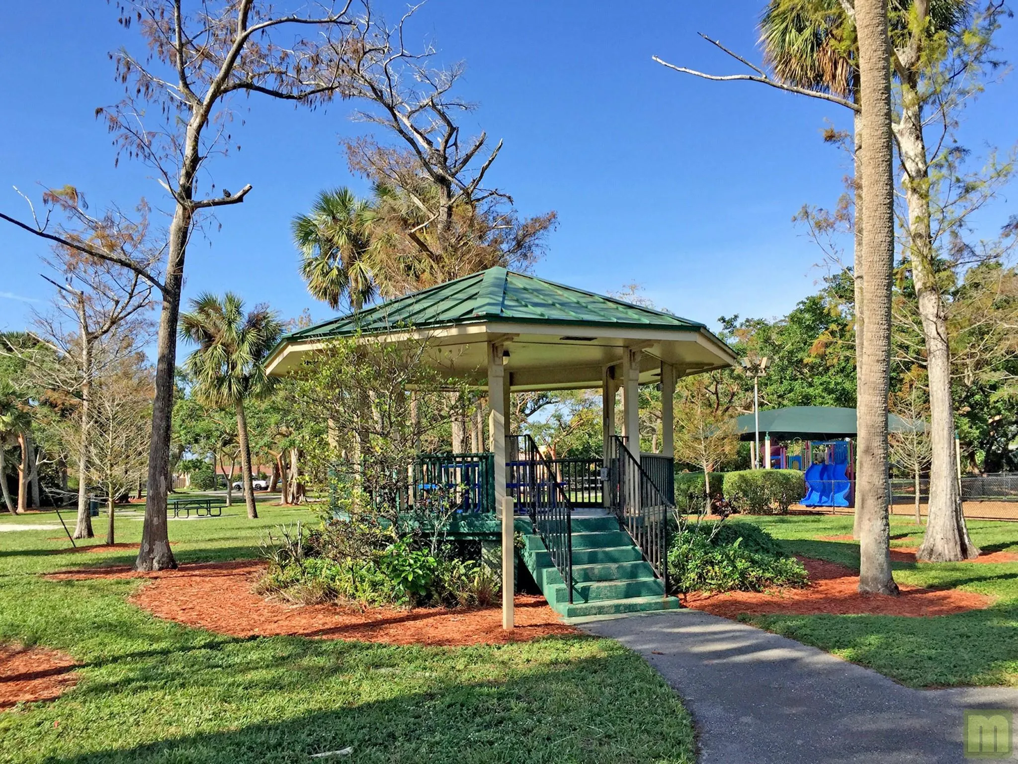 4331 NW 10th St