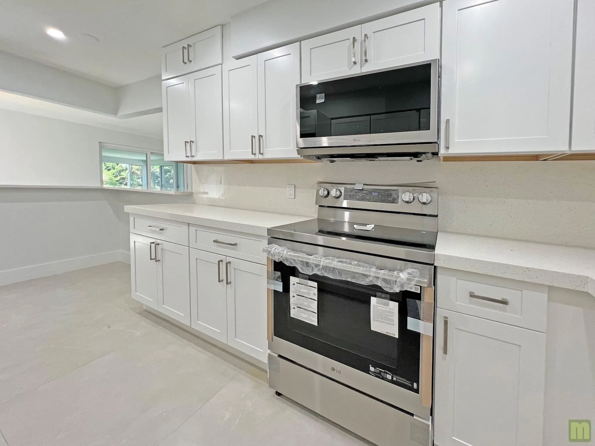 4331 NW 10th St