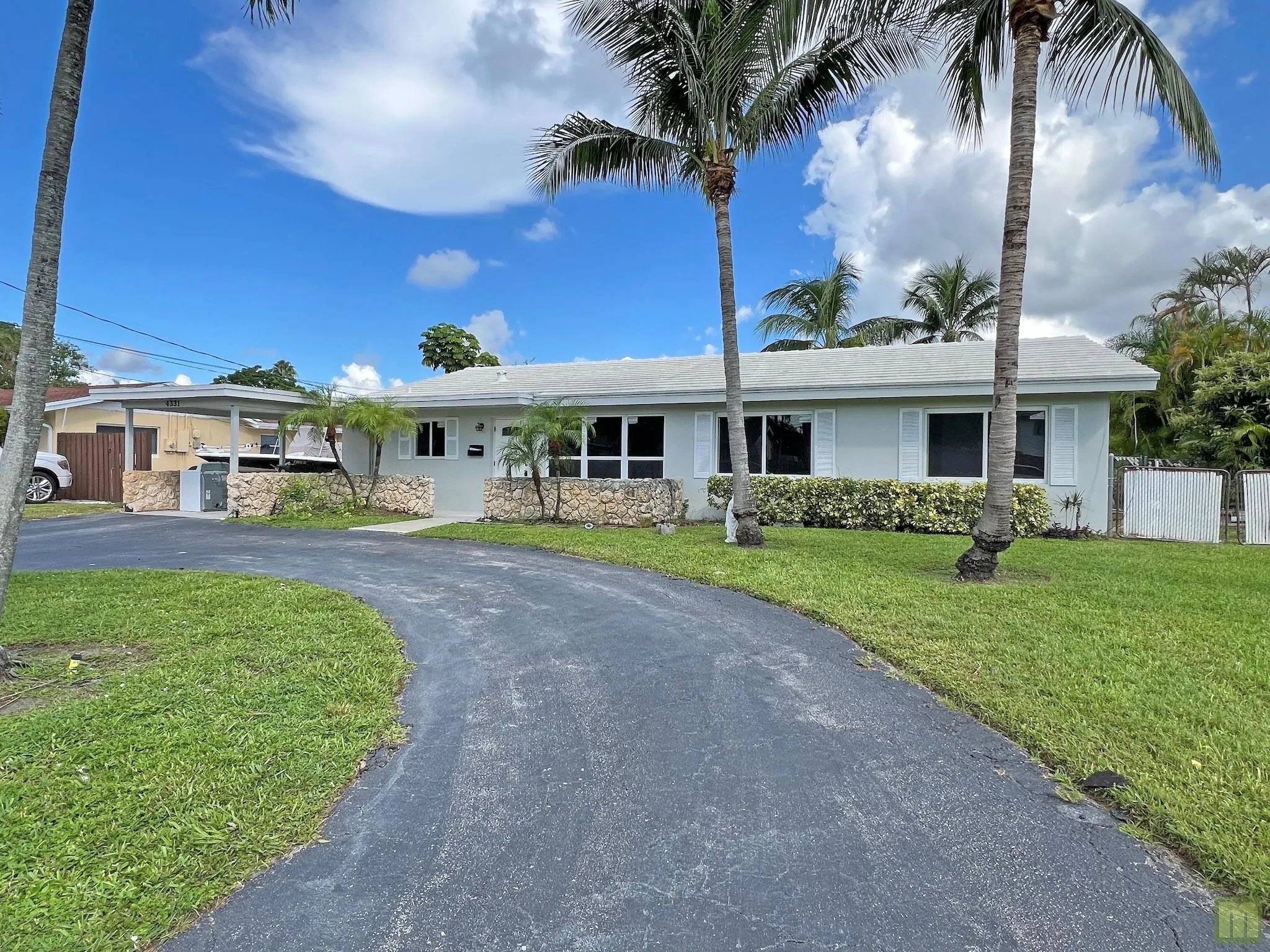 4331 NW 10th St