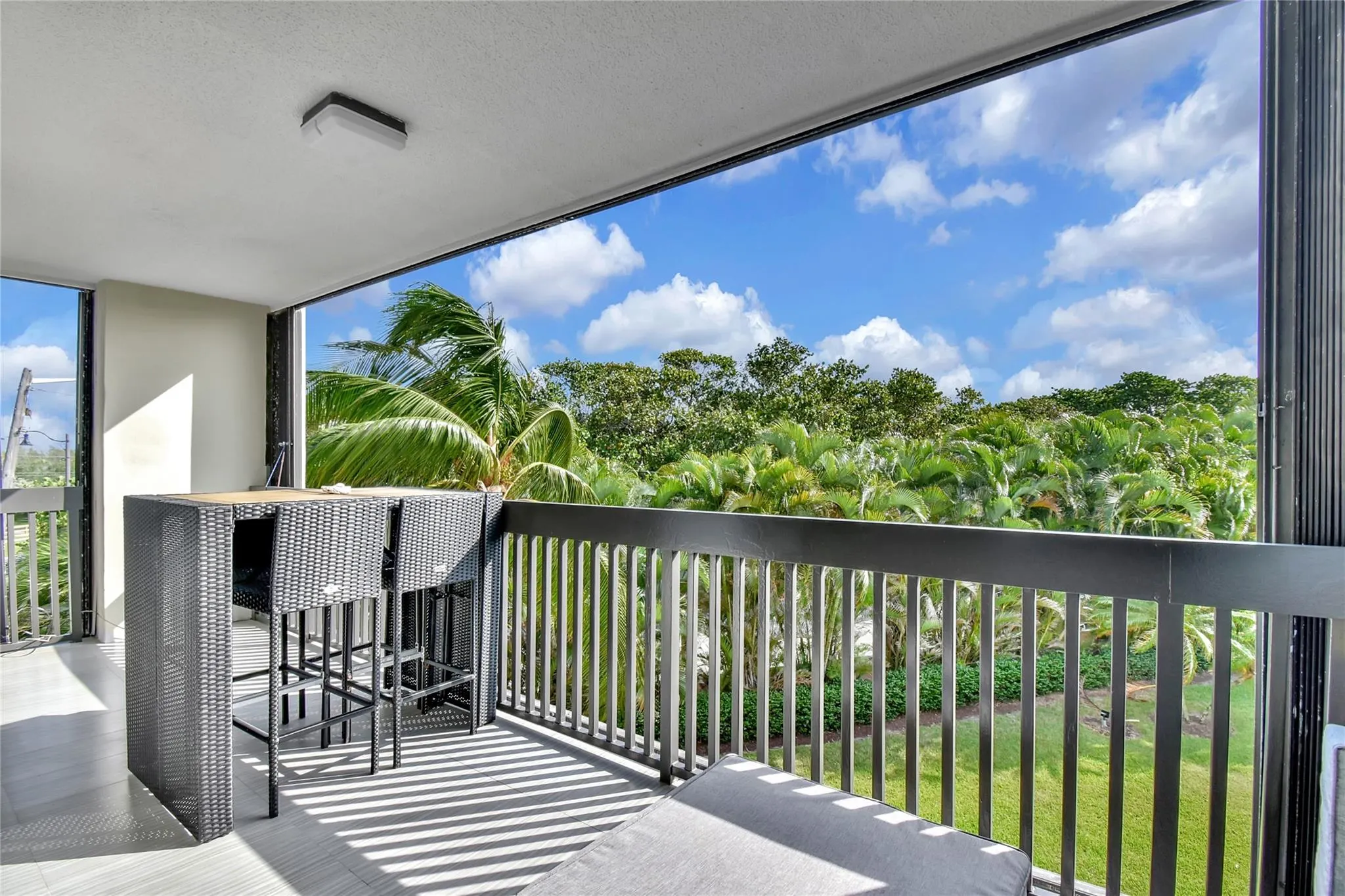 4201 N Ocean Dr, #301