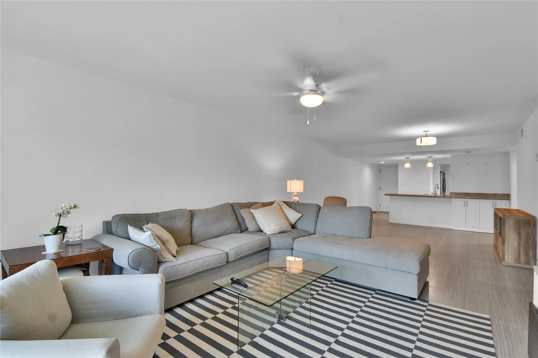 4201 N Ocean Dr, #301