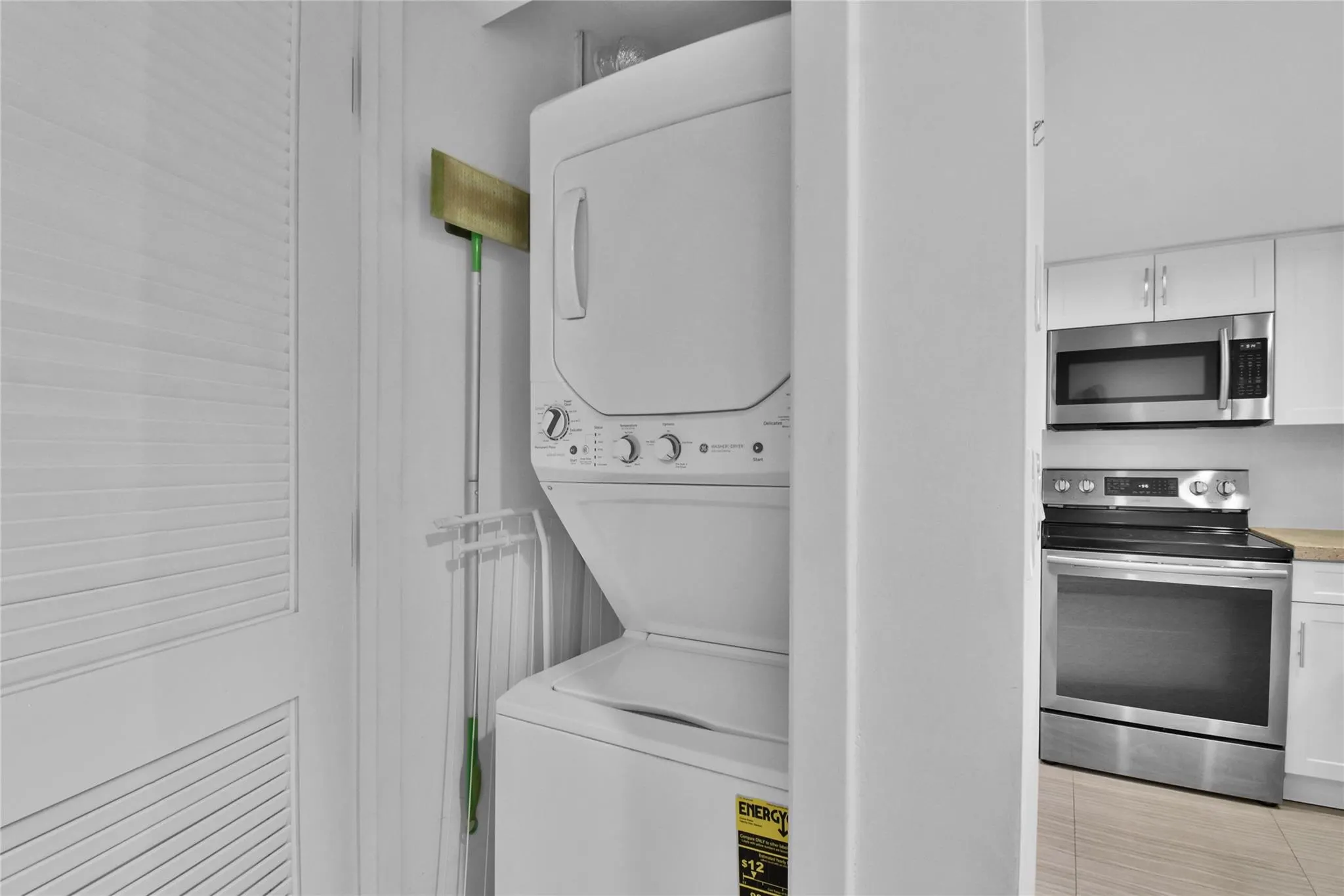 4201 N Ocean Dr, #301