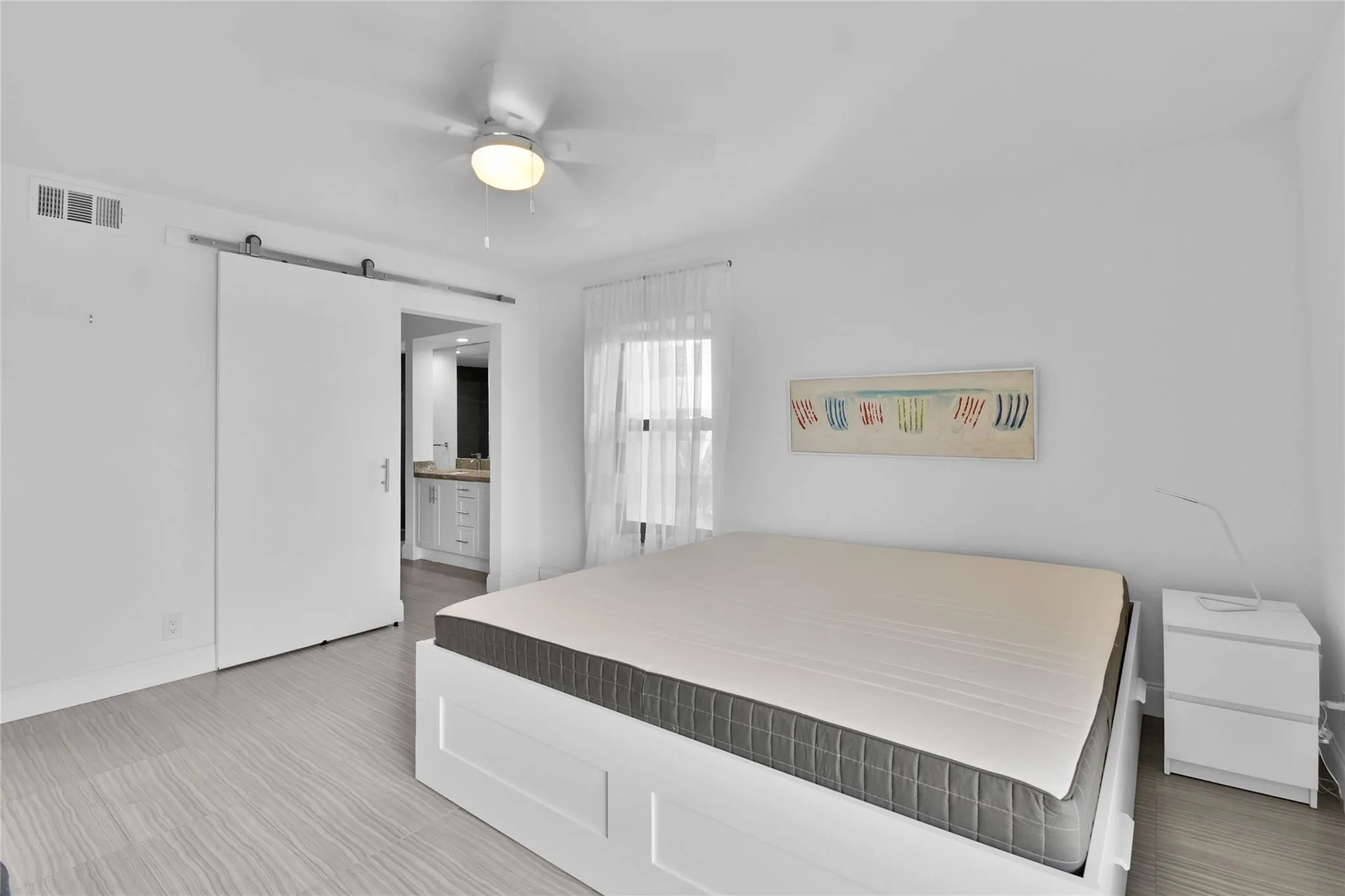 4201 N Ocean Dr, #301
