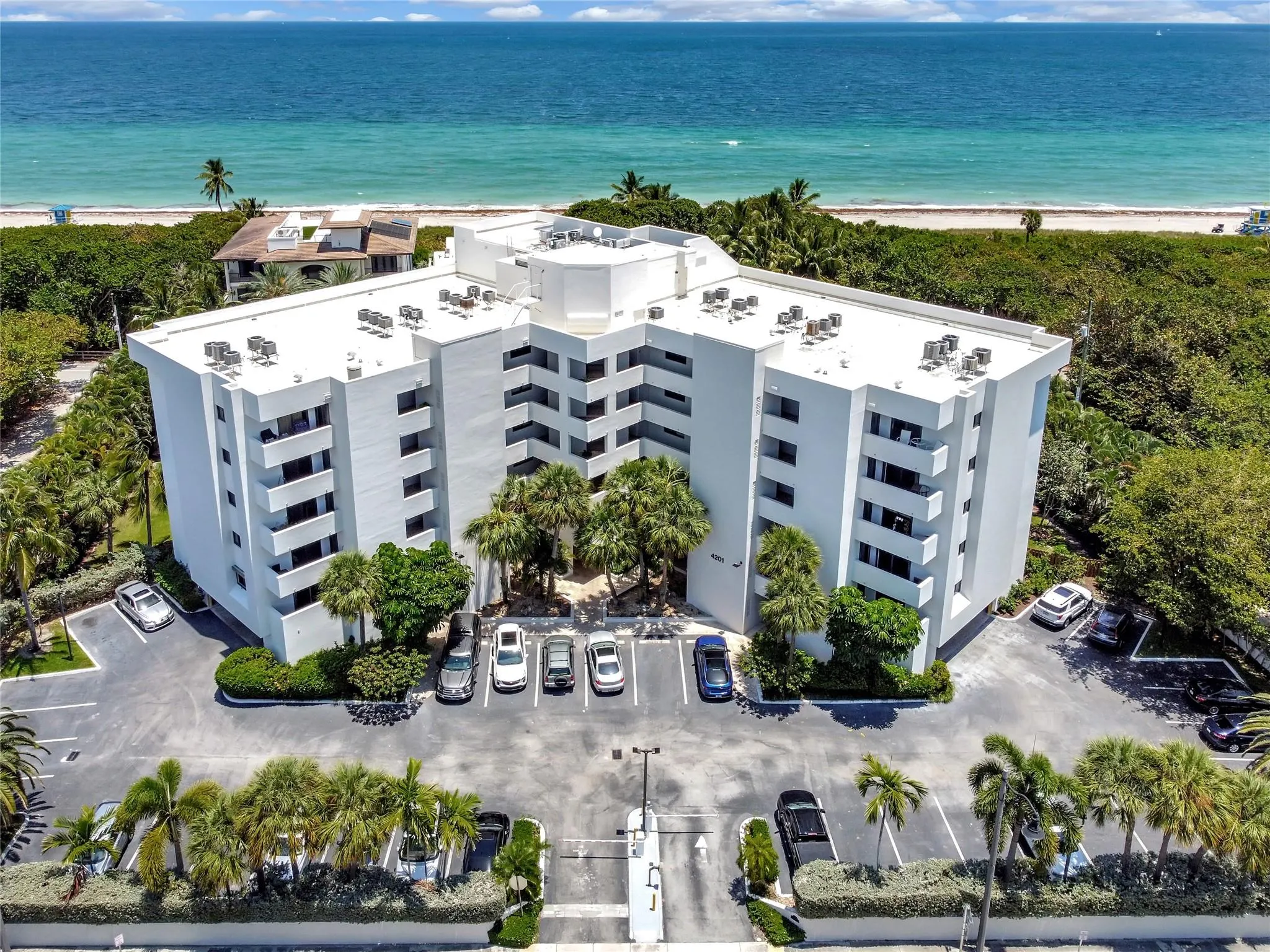 4201 N Ocean Dr, #301