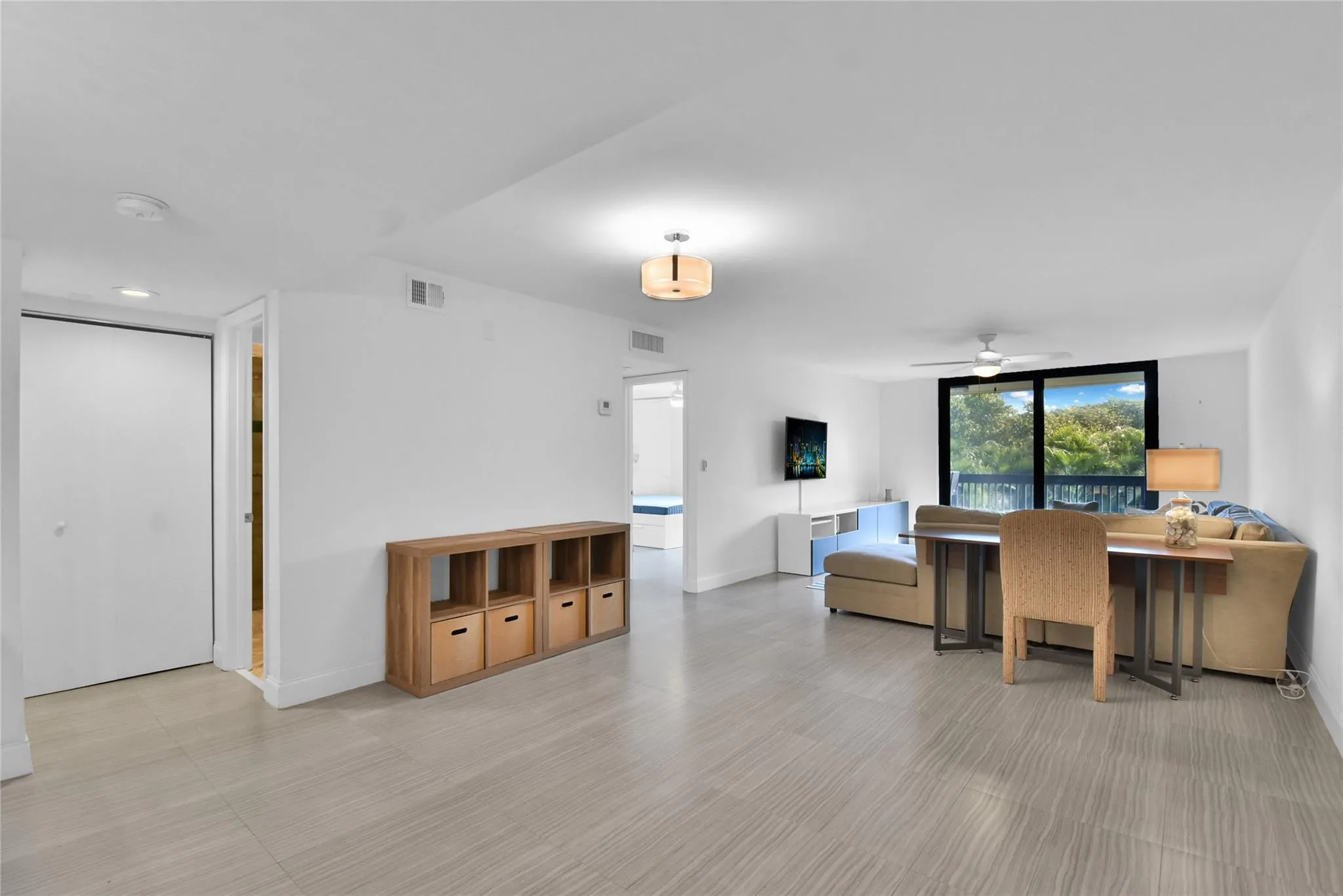 4201 N Ocean Dr, #301