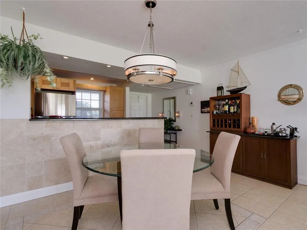 2950 N Palm Aire Dr