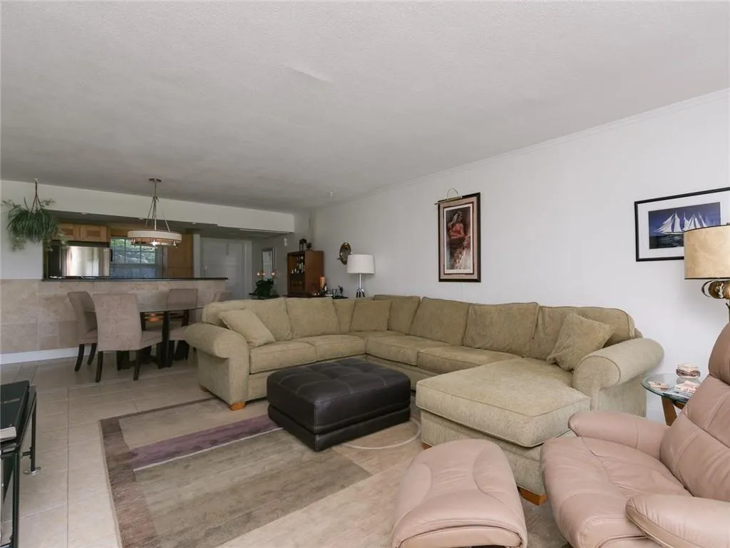 2950 N Palm Aire Dr
