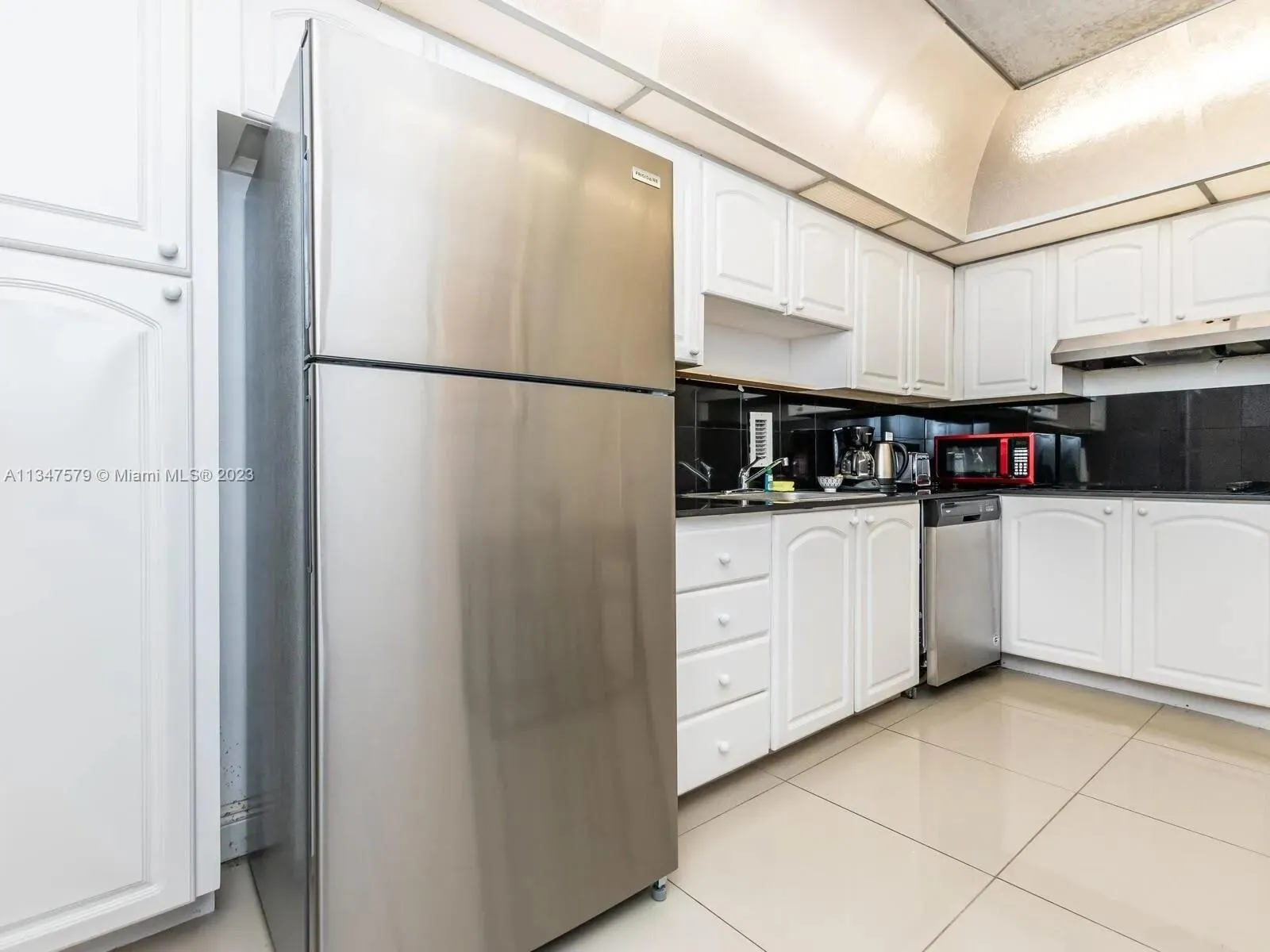 3901 S Ocean Dr, #12b