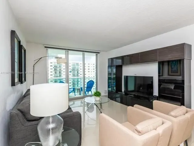 3901 S Ocean Dr, #12b