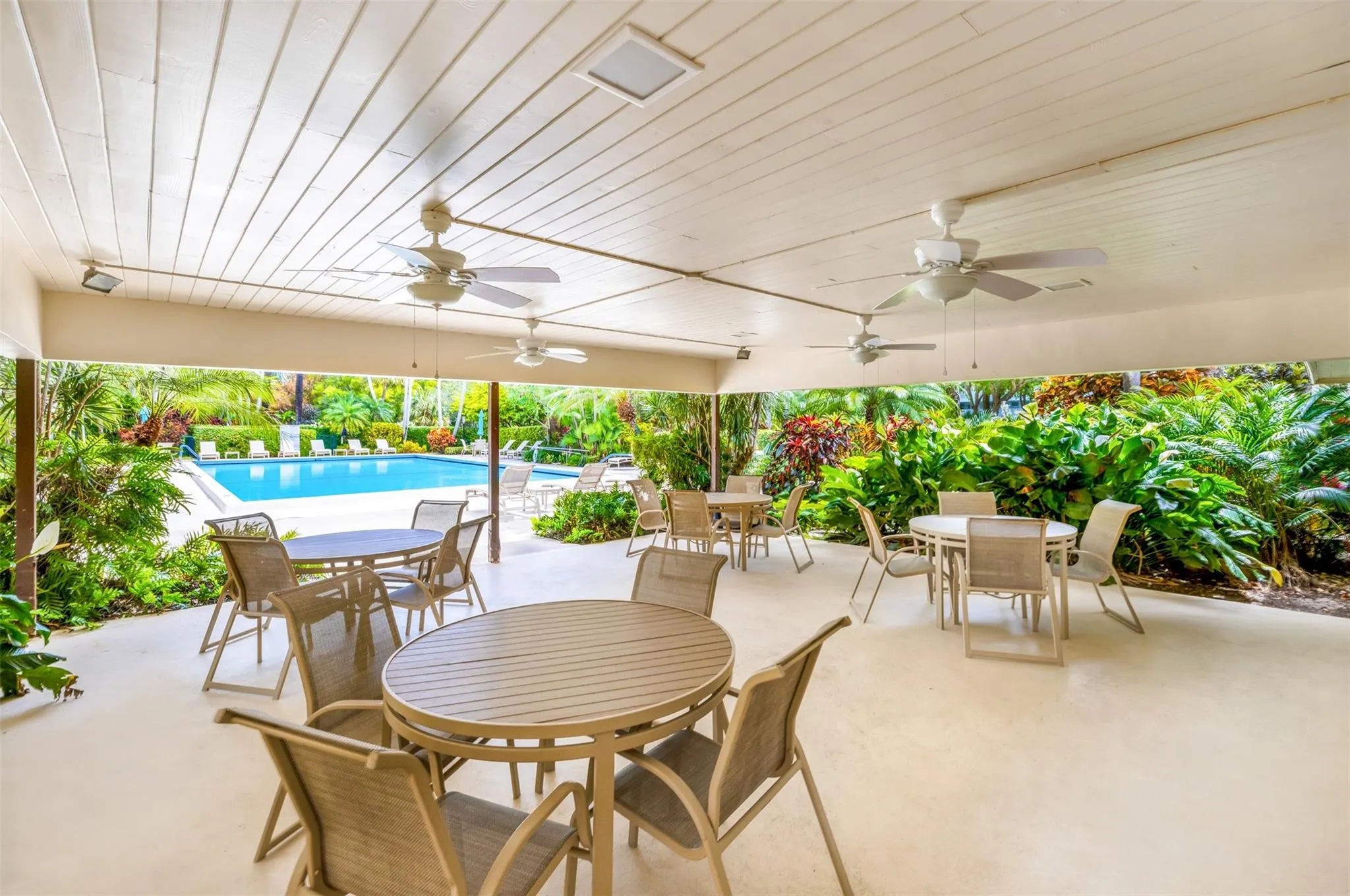 800 Cypress Grove Dr, #402