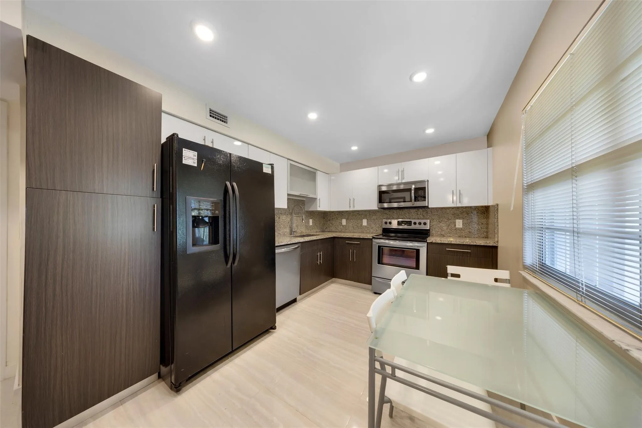 800 Cypress Grove Dr, #402