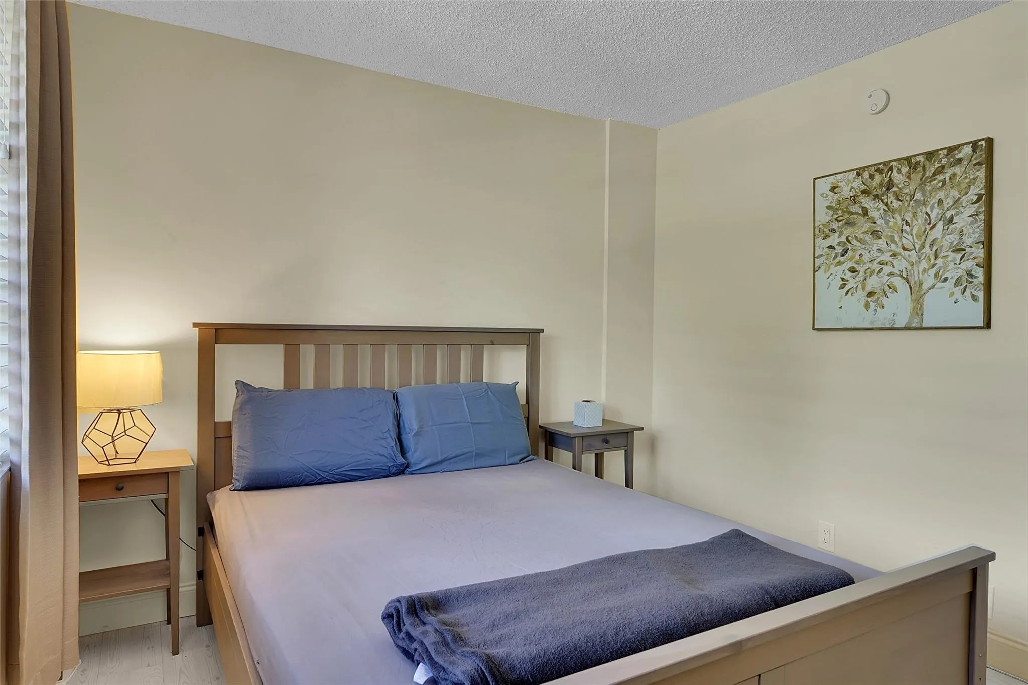 4898 NW 29TH CT, #304