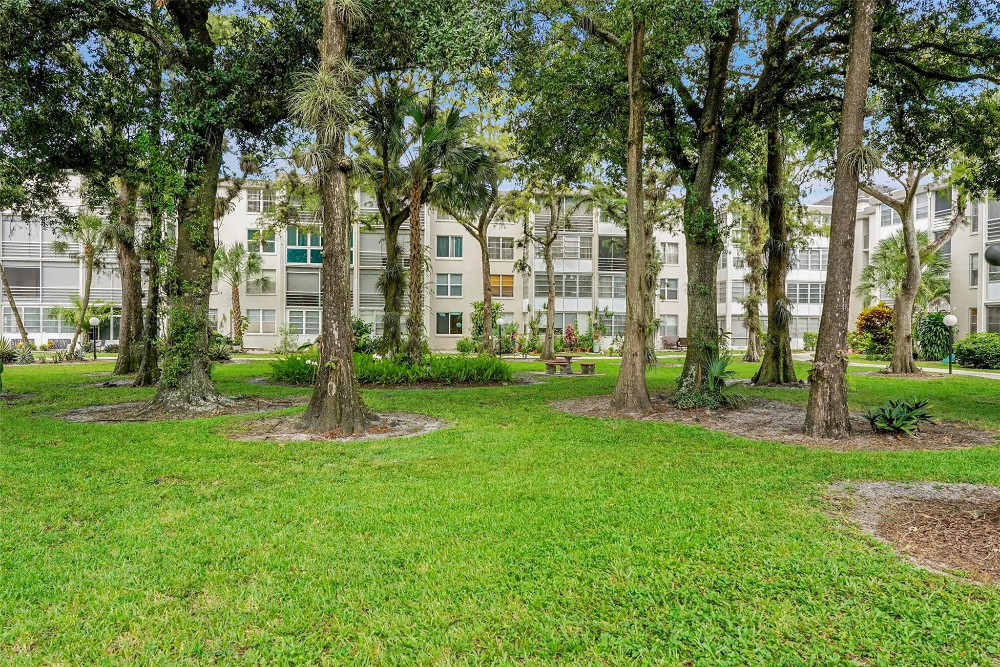 4898 NW 29TH CT, #304