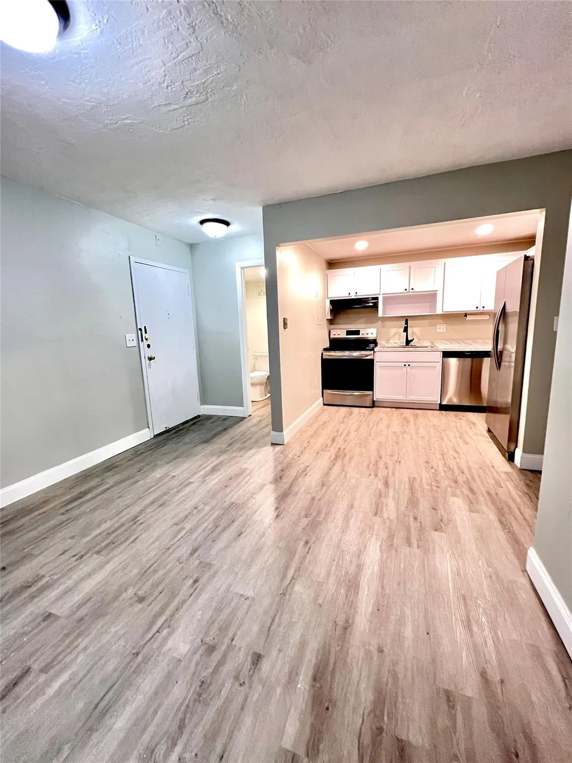 7000 NW 17th St, #109