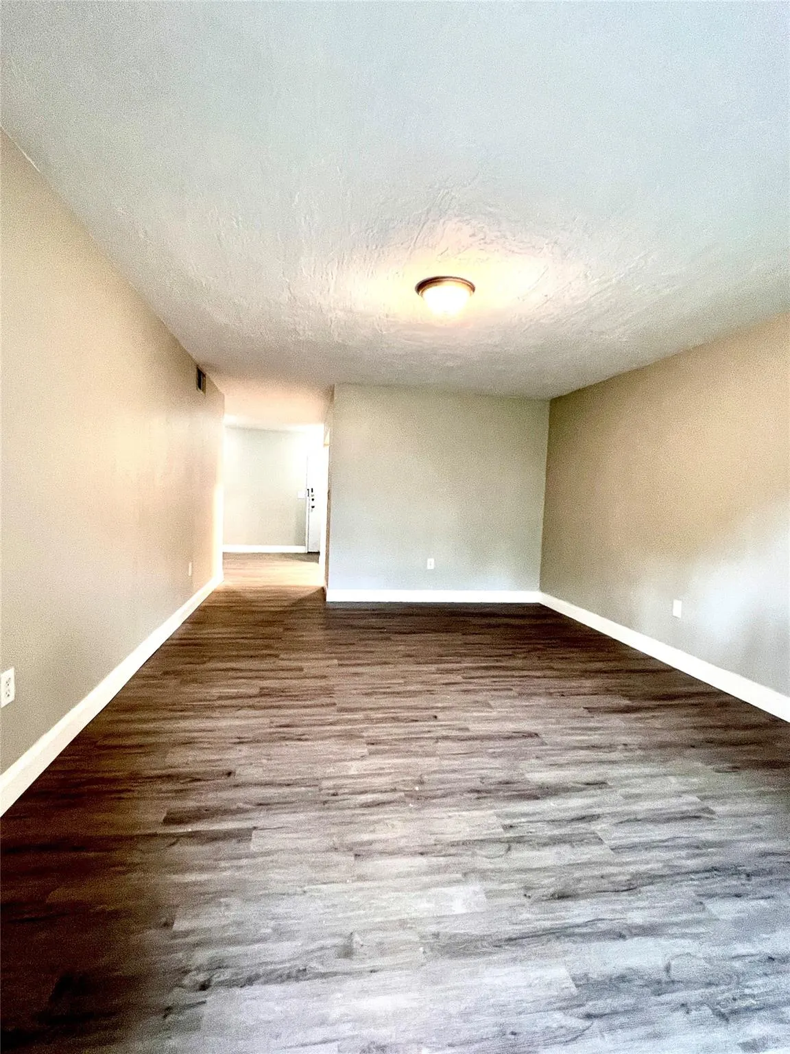 7000 NW 17th St, #109