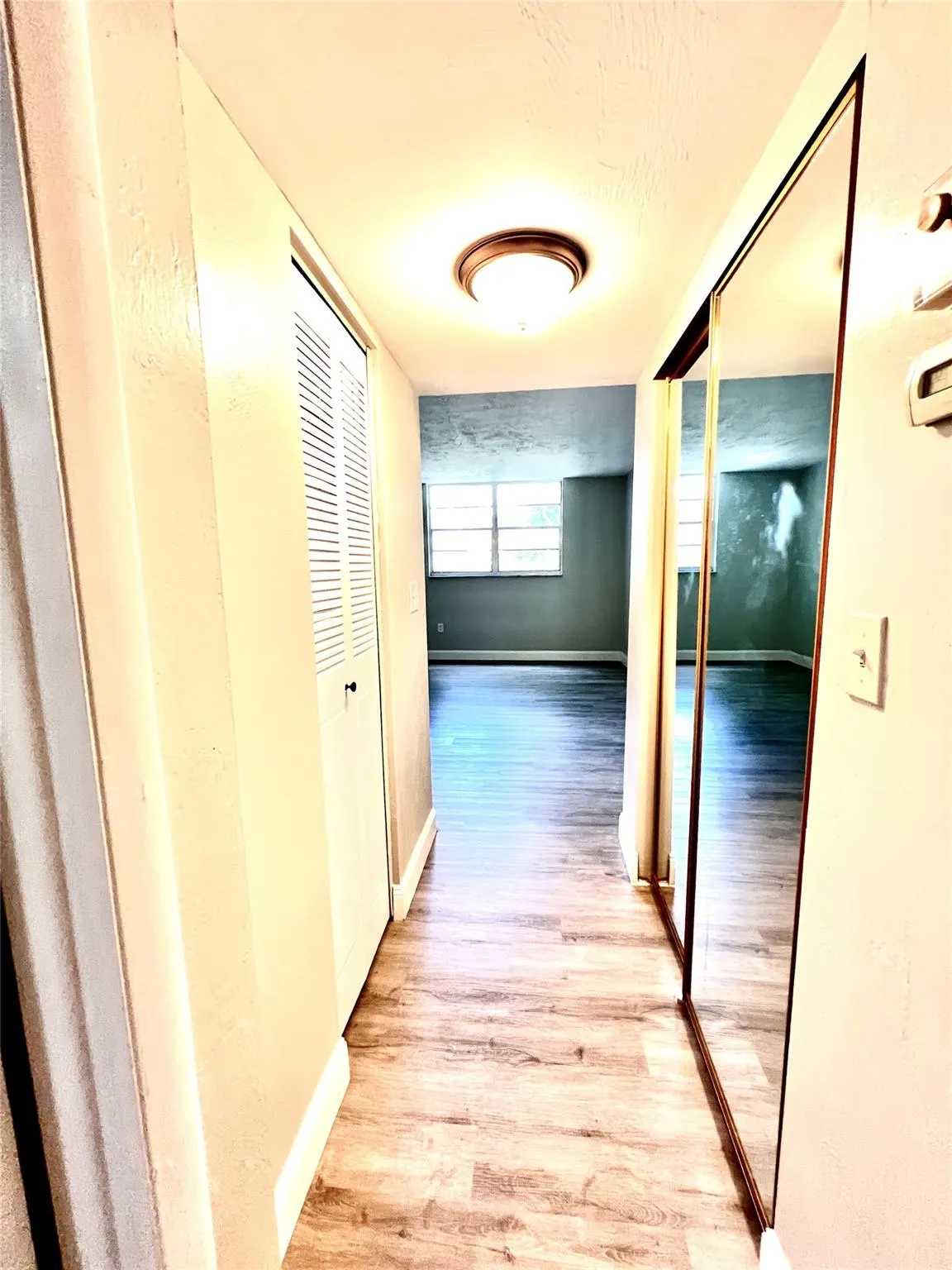 7000 NW 17th St, #109